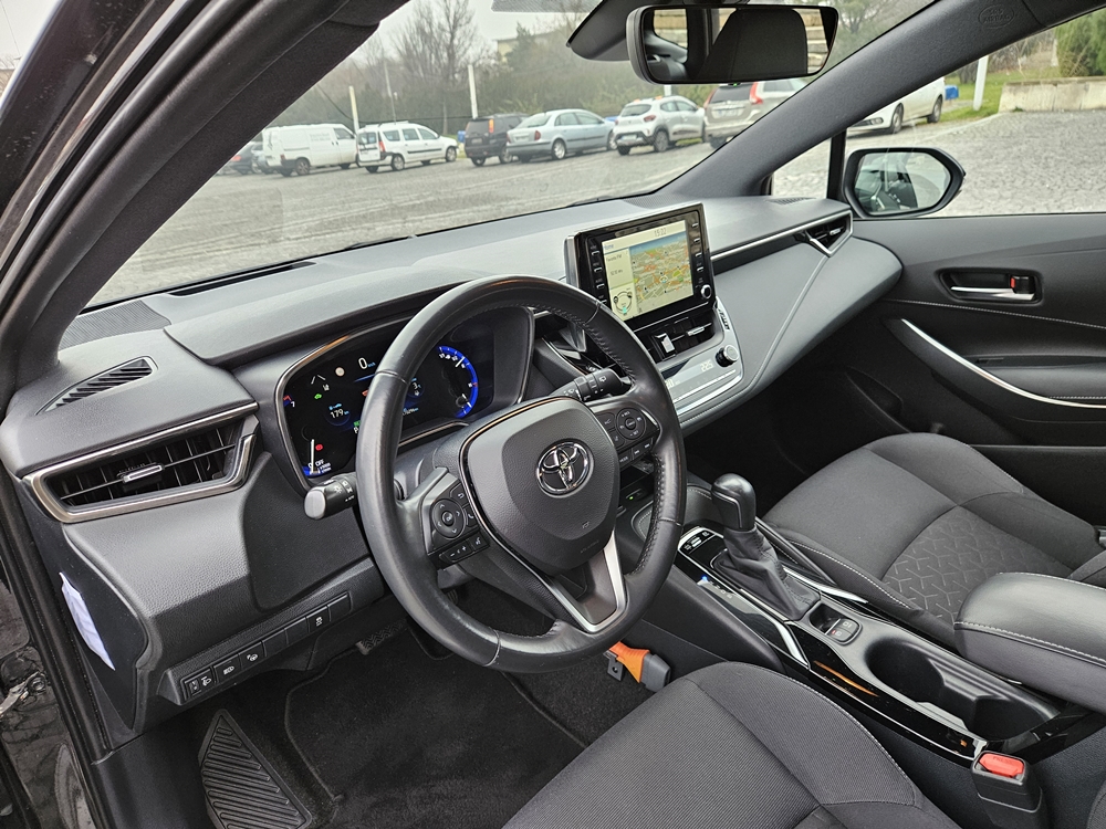 Toyota Corolla Touring Sports 1.8 Hybrid - Image 5