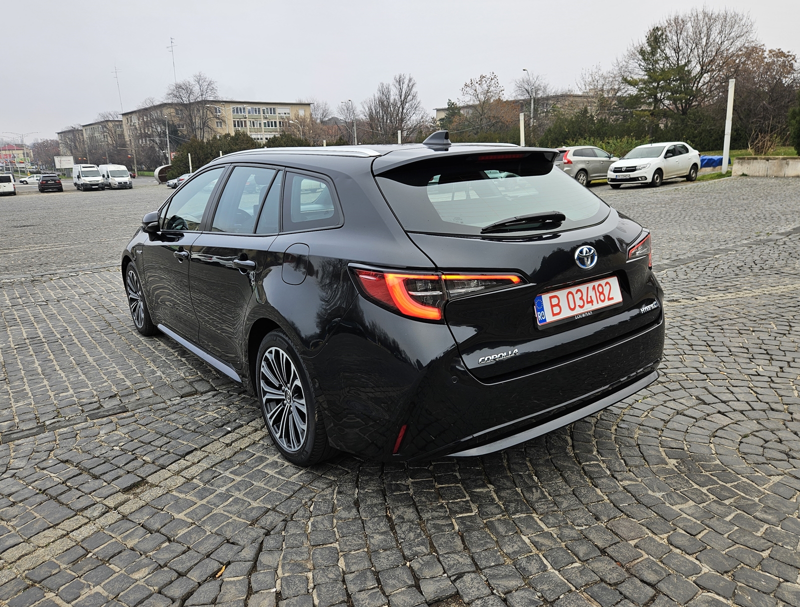 Toyota Corolla Touring Sports 1.8 Hybrid - Image 4