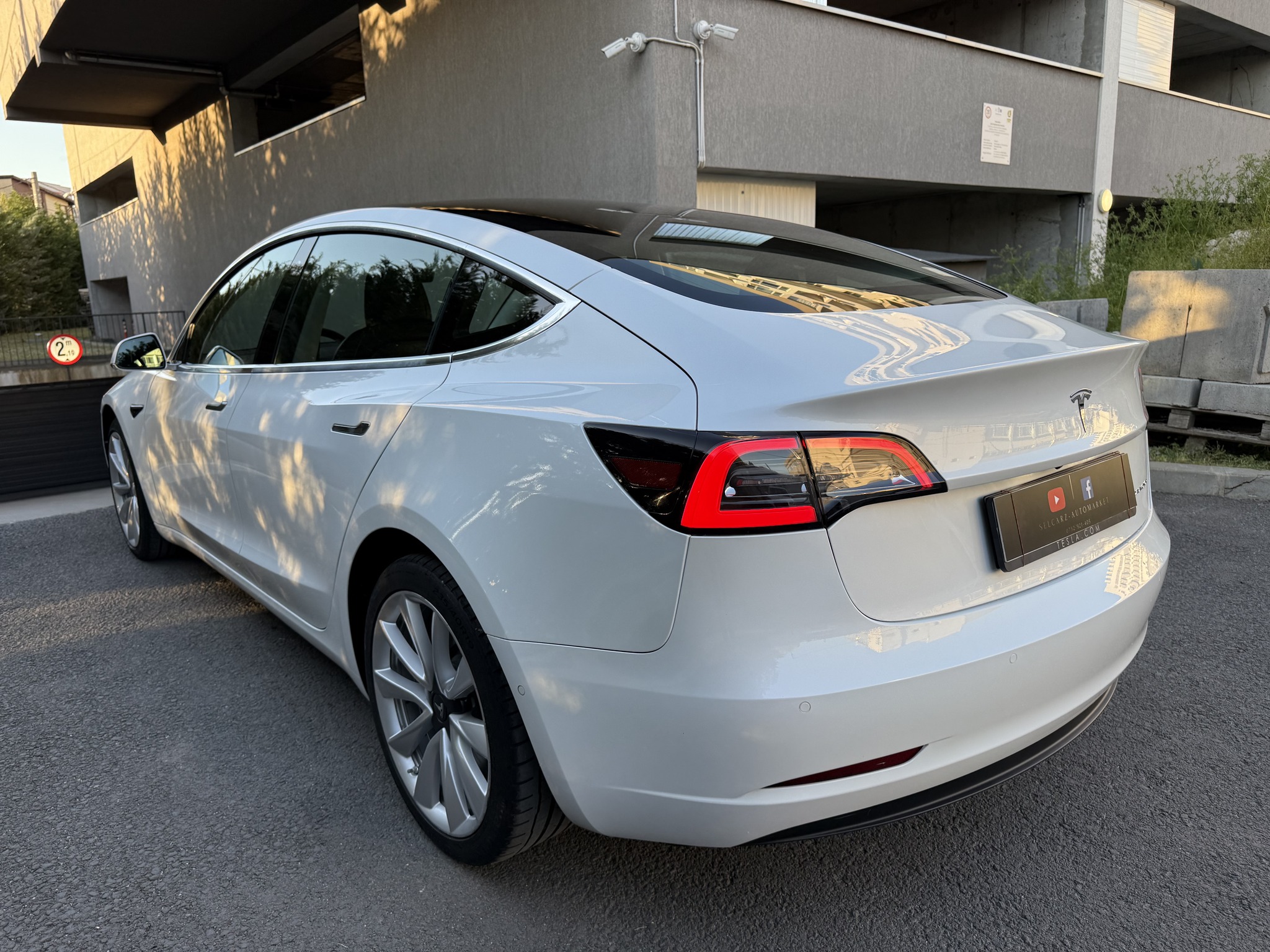Tesla Model 3 LongRange DualMotor - Image 5
