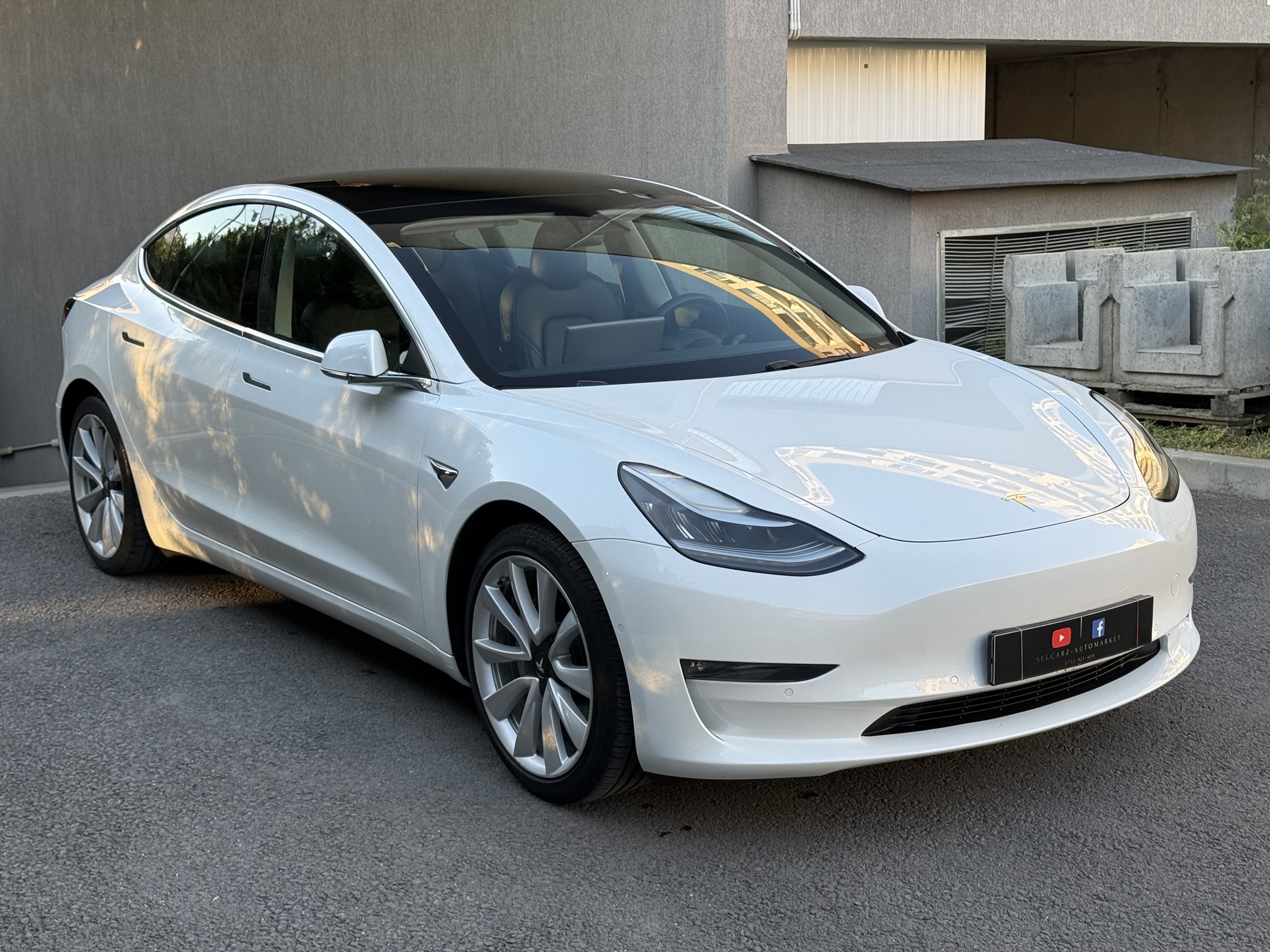 Tesla Model 3 LongRange DualMotor