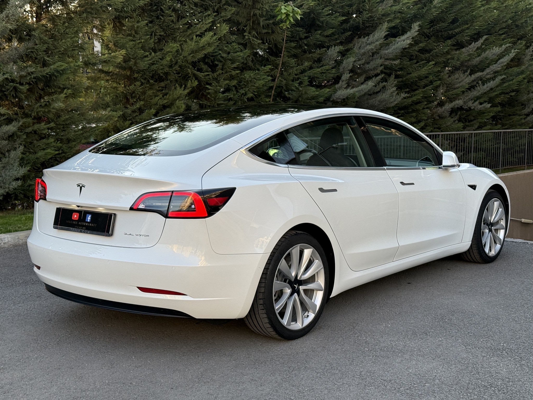 Tesla Model 3 LongRange DualMotor - Image 3