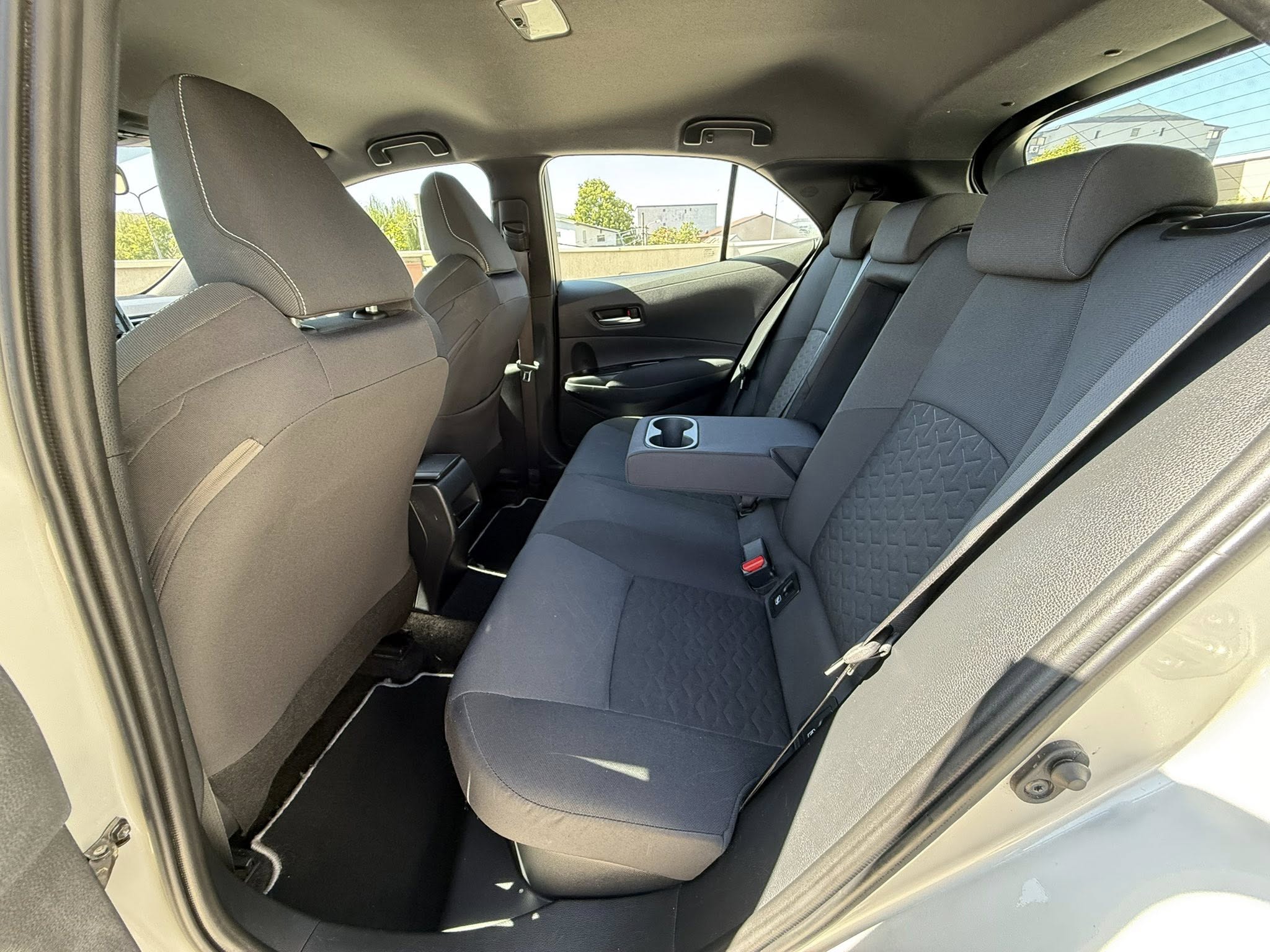 Toyota Corolla 1.8 Hybrid 122 cai - Image 6