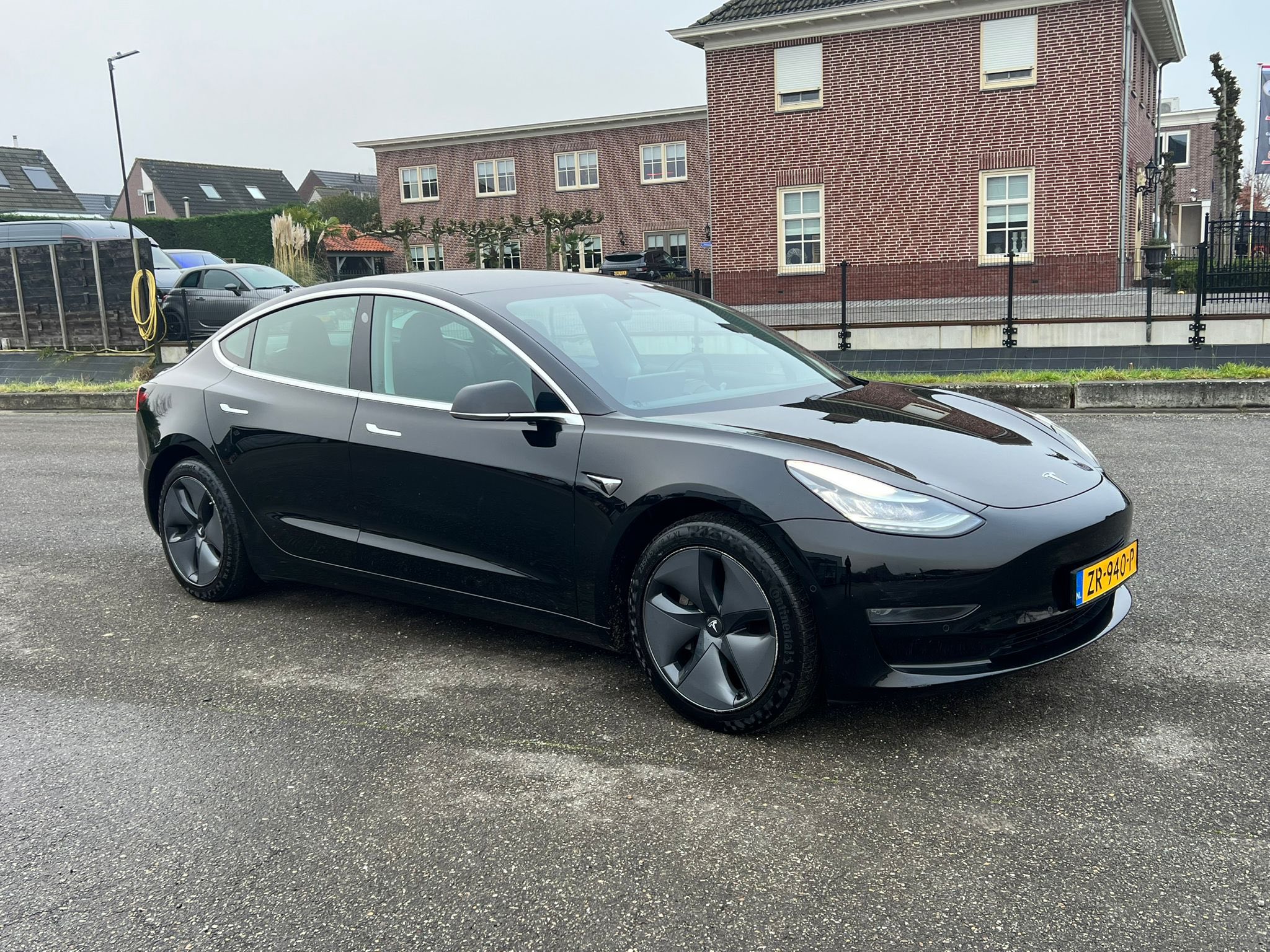 Tesla Model 3 DualMotor LongRange AWD