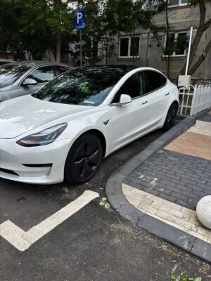 Tesla Model 3 Dual Motor Long Range AWD
