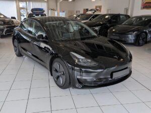 Tesla Model 3 DualMotor LongRange AWD * Enhanced Autopilot