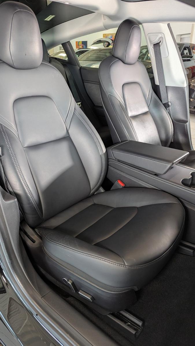 Tesla Model 3 DualMotor LongRange AWD * Enhanced Autopilot - Image 8