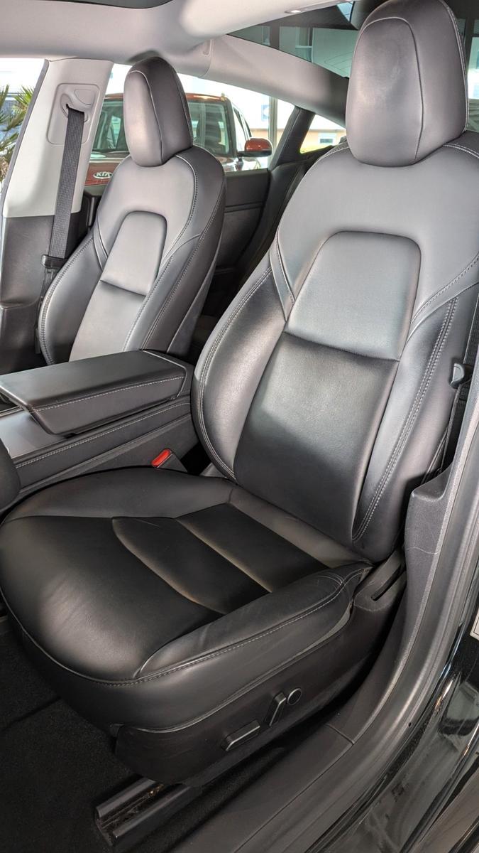 Tesla Model 3 DualMotor LongRange AWD * Enhanced Autopilot - Image 9