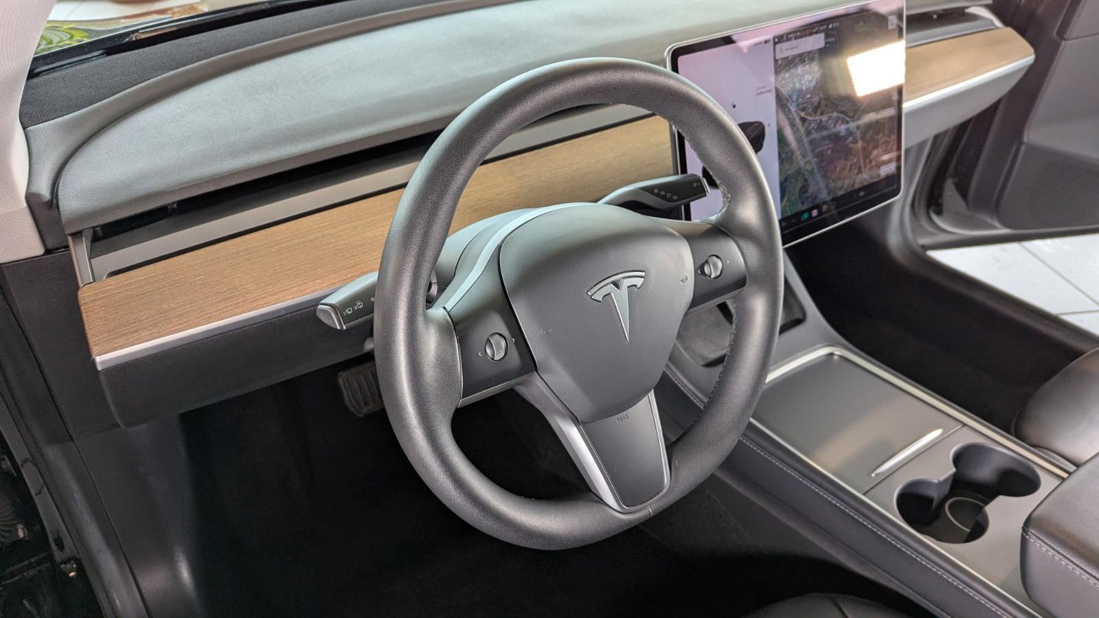 Tesla Model 3 DualMotor LongRange AWD * Enhanced Autopilot - Image 10