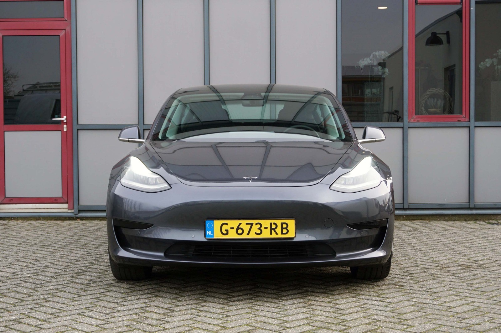 Tesla Model 3 StandardRange - Image 2