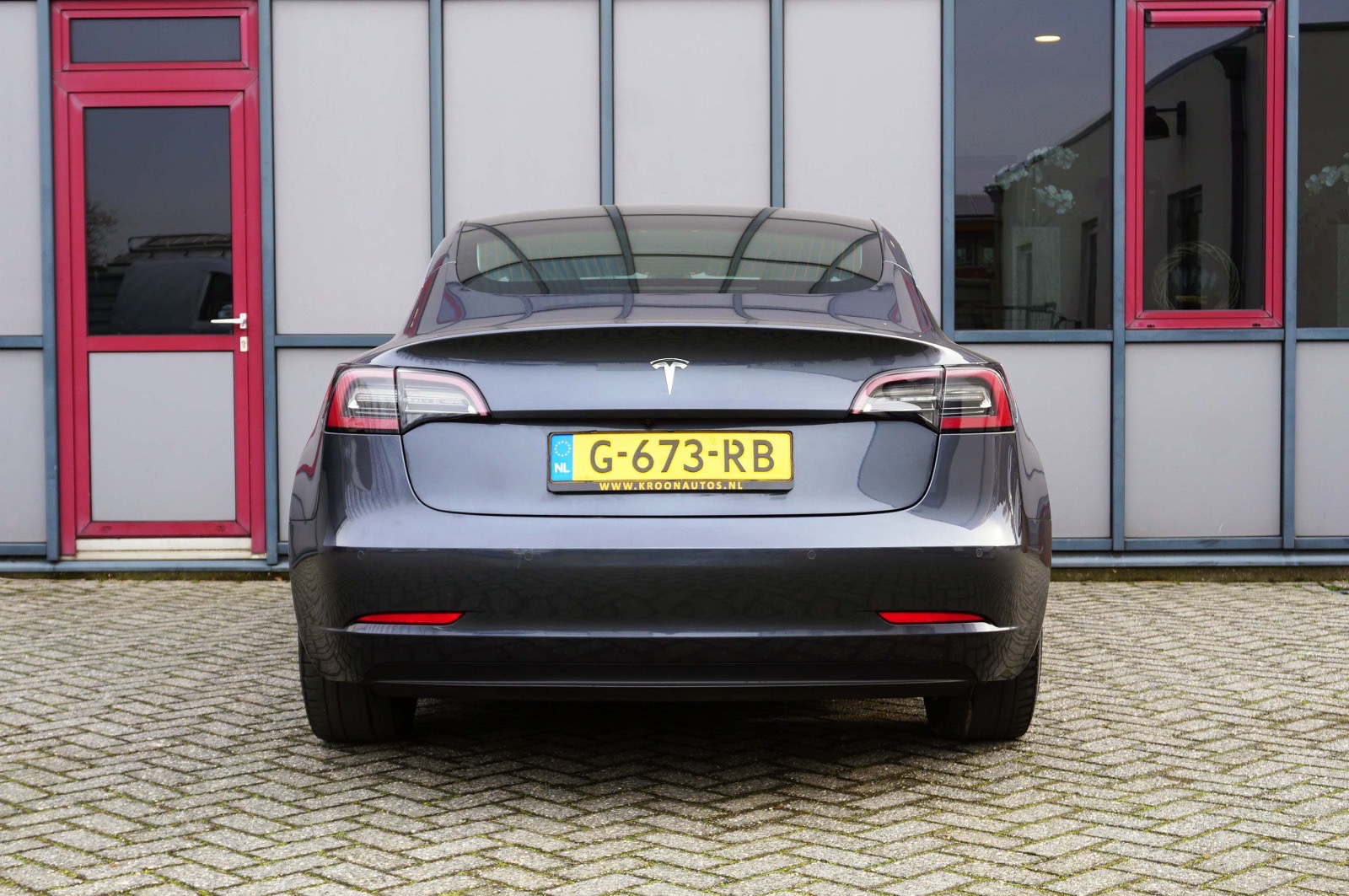 Tesla Model 3 StandardRange - Image 3