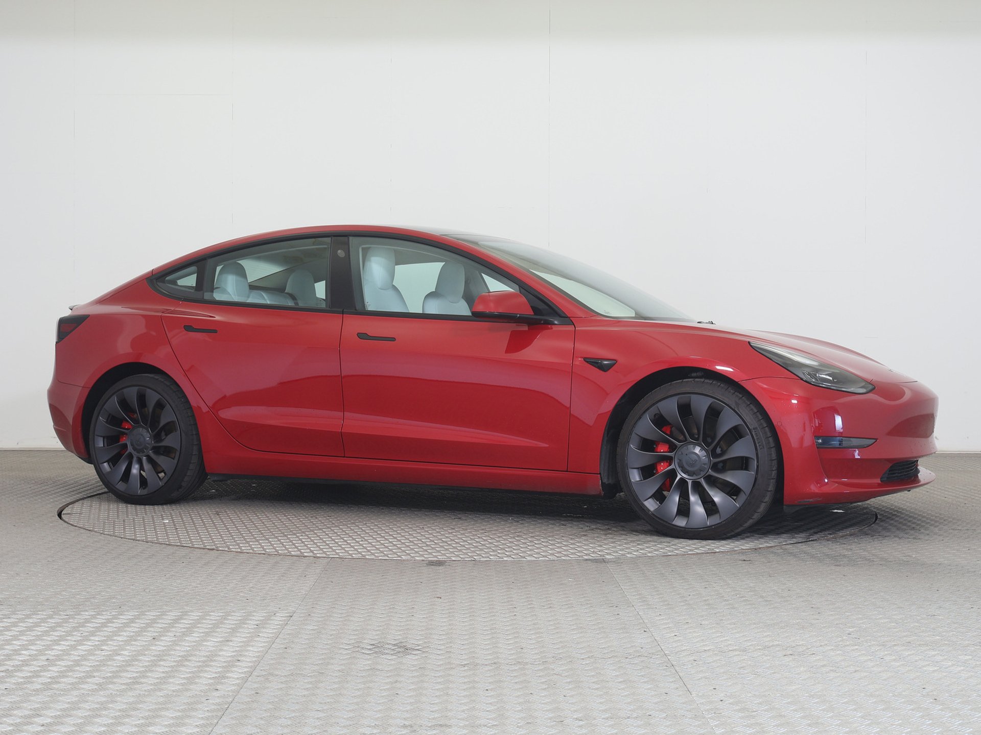 Tesla Model 3 Facelift Performance 520hp Full Self Driving Capability - Image 45