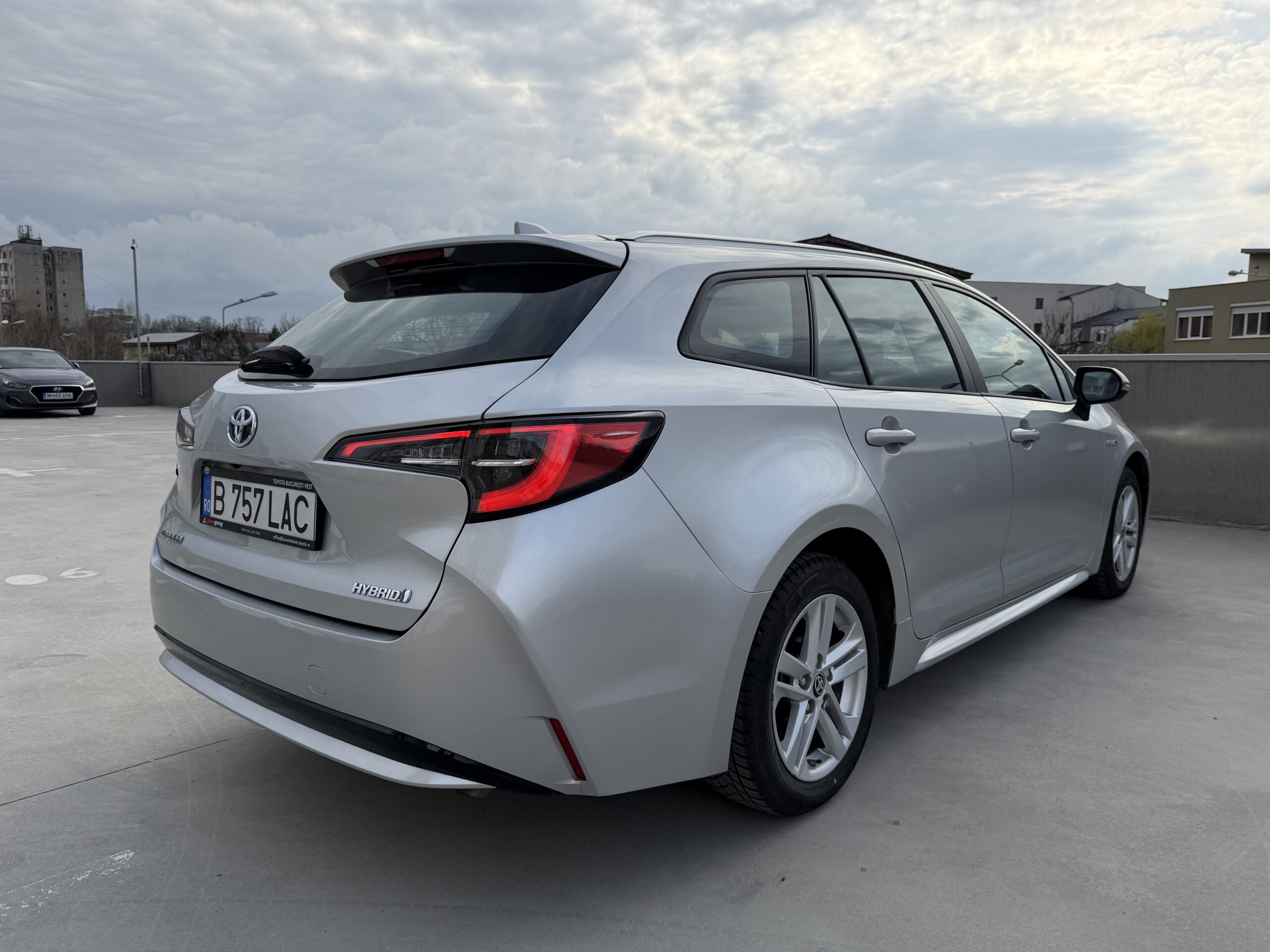 Toyota Corolla Touring Sports Hybrid - Image 5