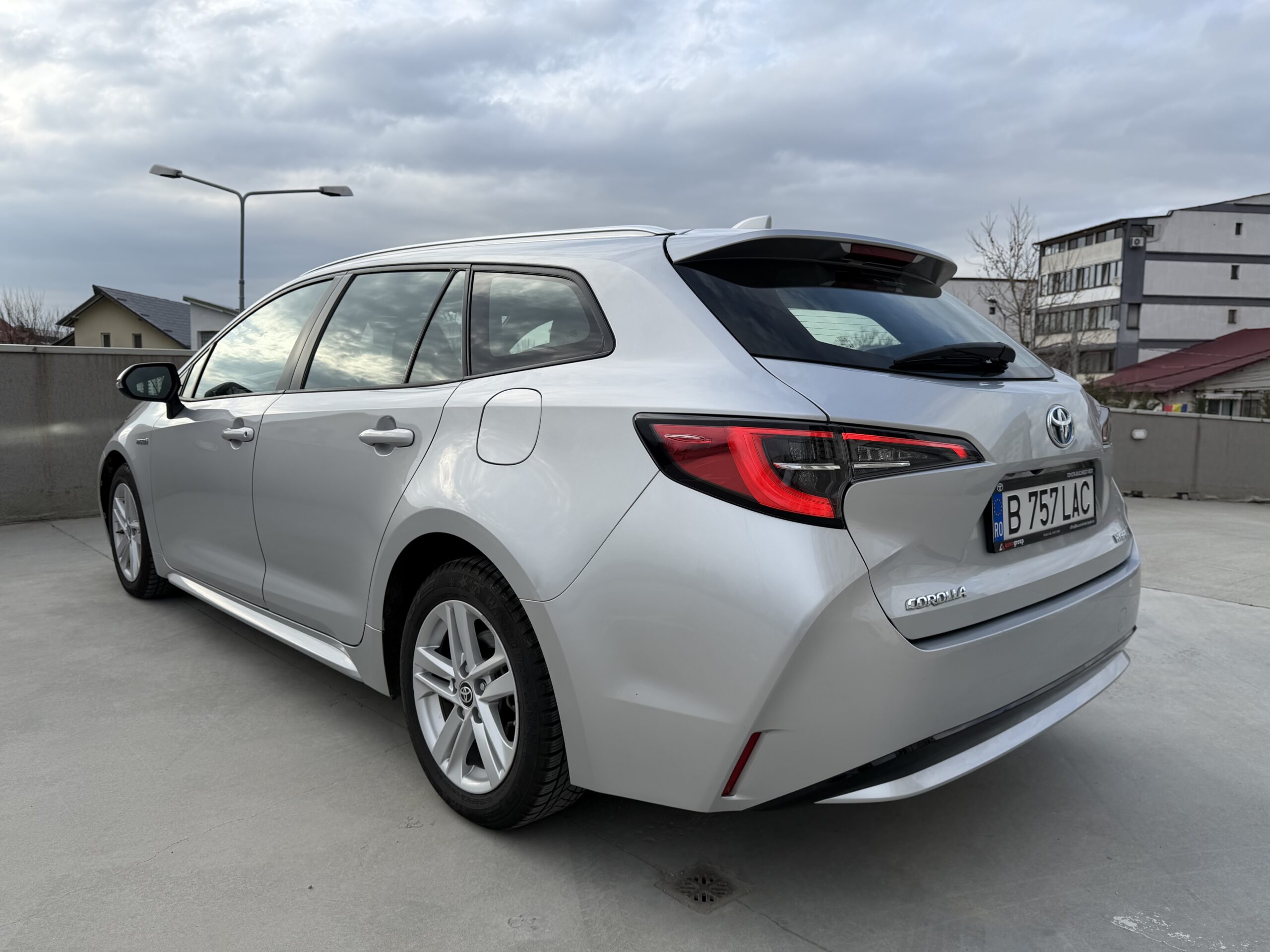 Toyota Corolla Touring Sports Hybrid - Image 4
