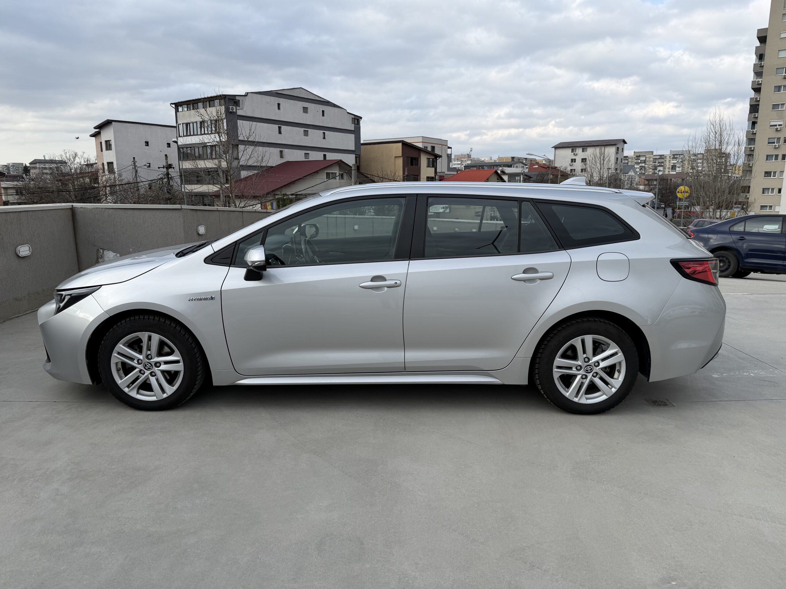 Toyota Corolla Touring Sports Hybrid - Image 6