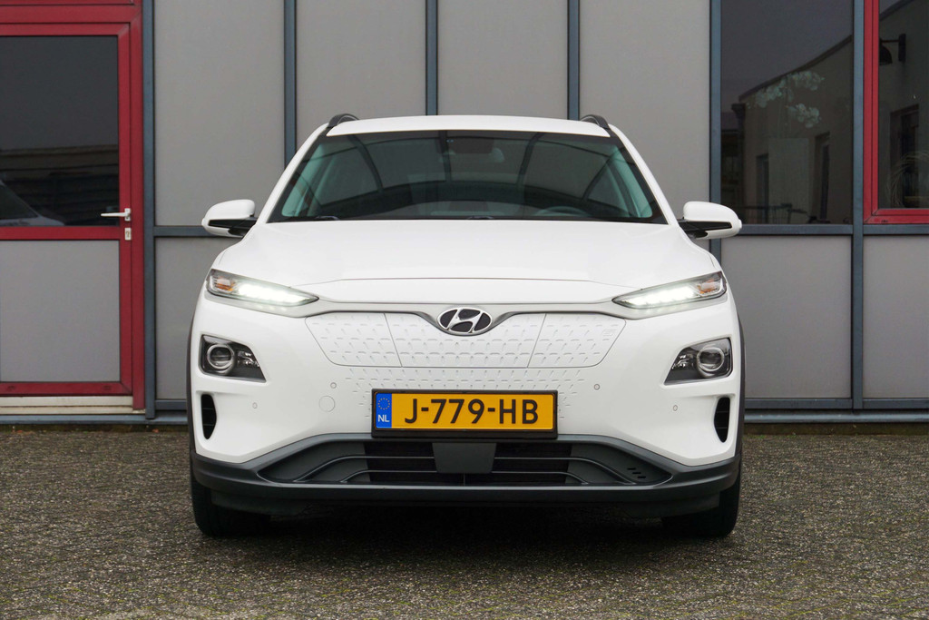 Hyundai KONA Premium - Image 3