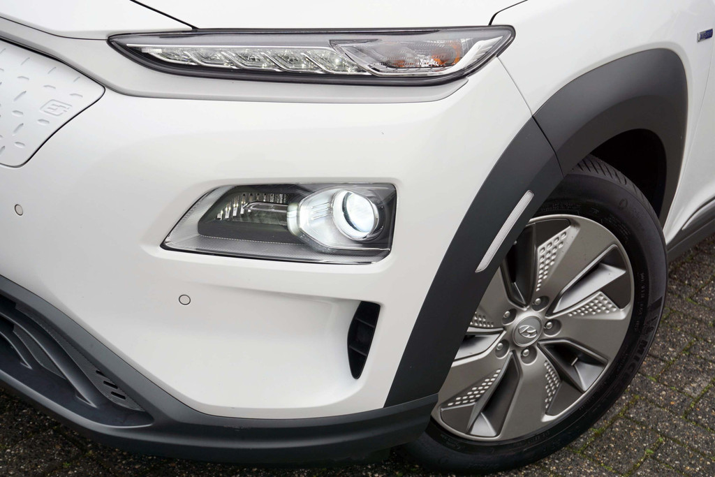 Hyundai KONA Premium - Image 8