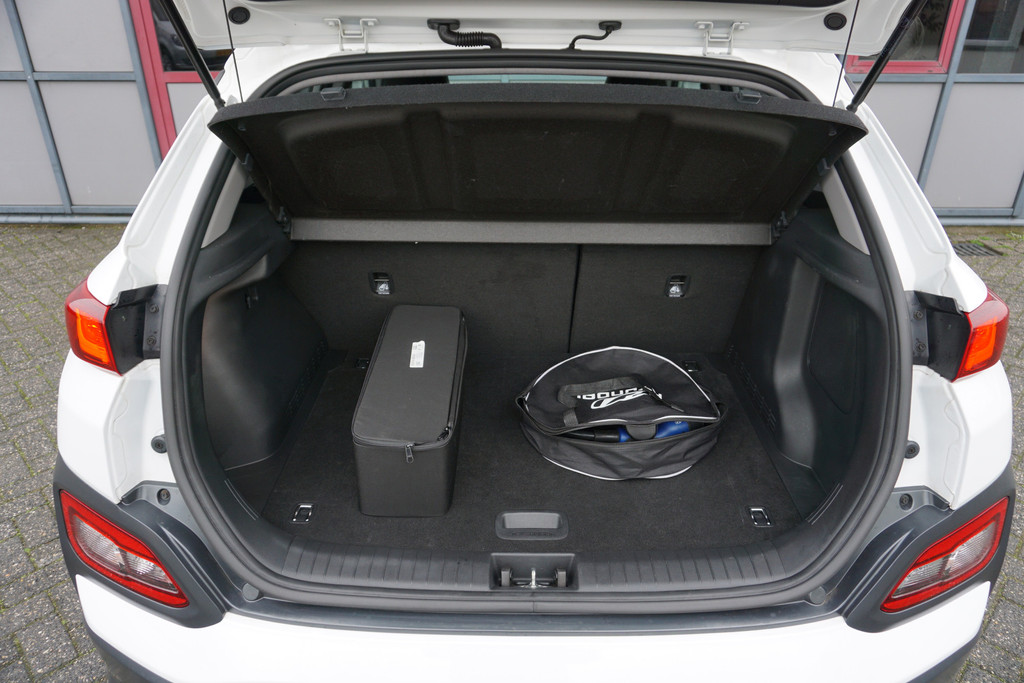 Hyundai KONA Premium - Image 18