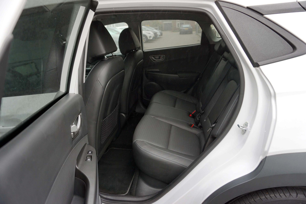 Hyundai KONA Premium - Image 23