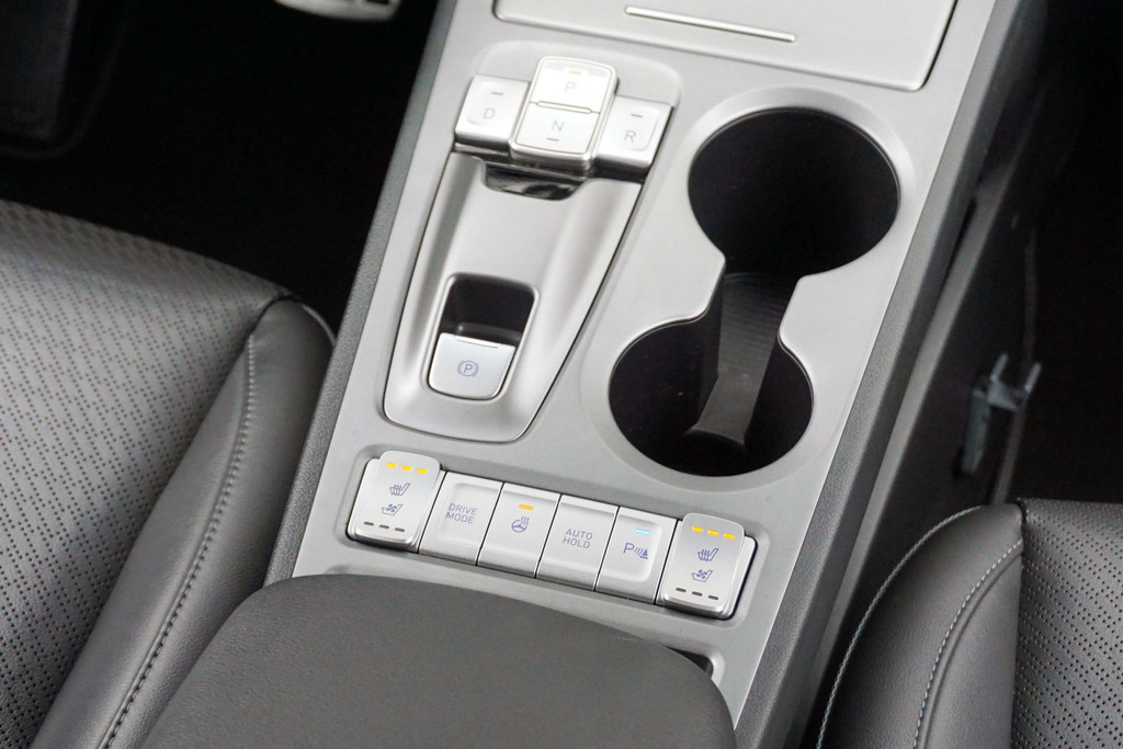 Hyundai KONA Premium - Image 26