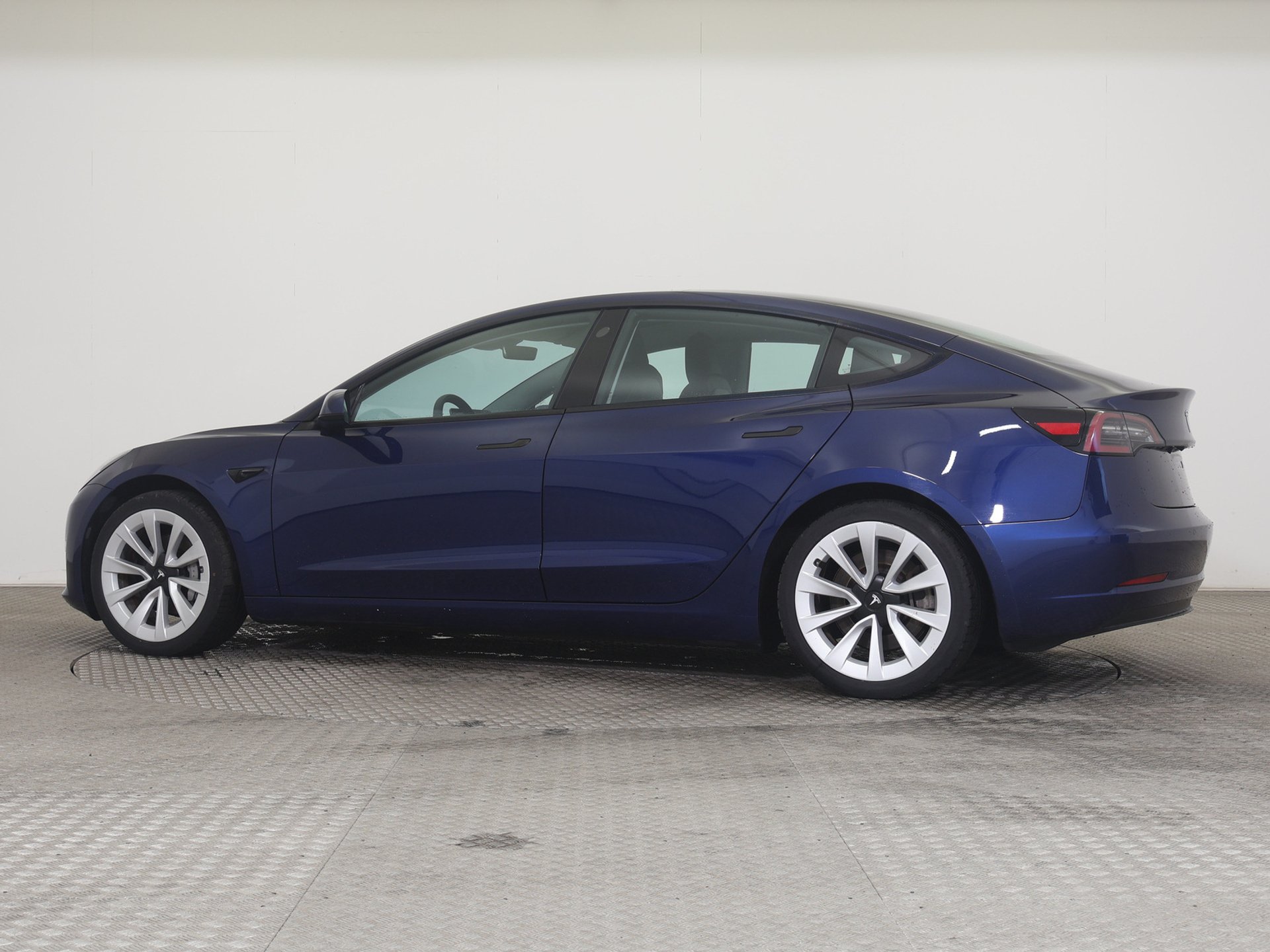 Tesla Model 3 Facelift DualMotor LongRange AWD - Image 4