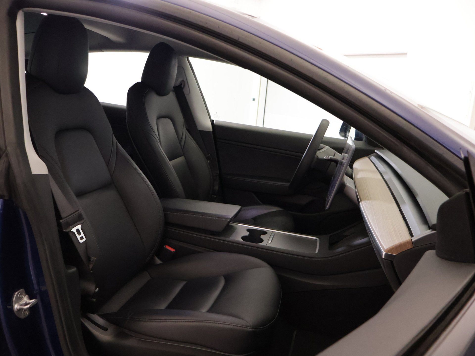 Tesla Model 3 Facelift DualMotor LongRange AWD - Image 11