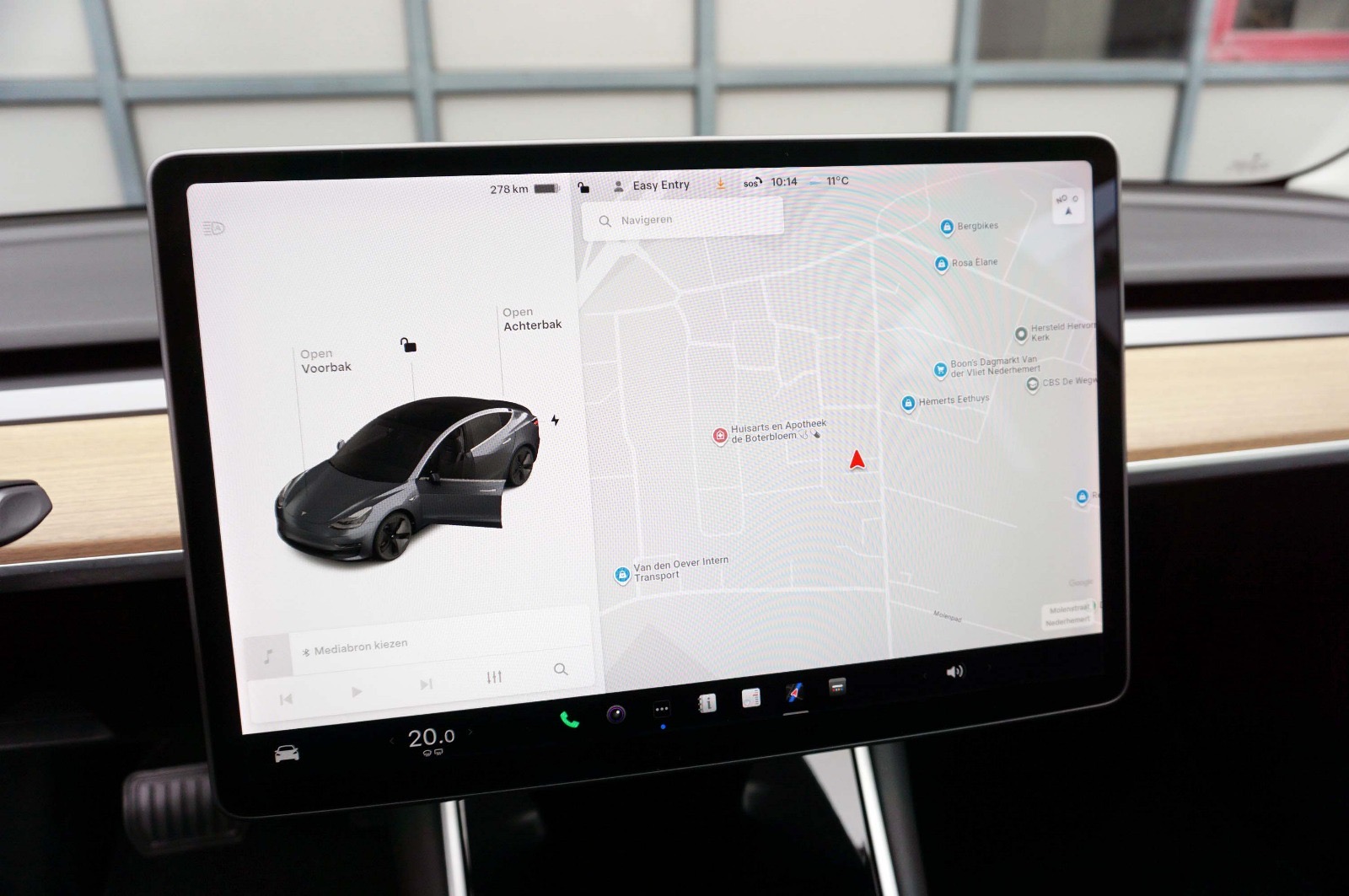Tesla Model 3 StandardRange - Image 16