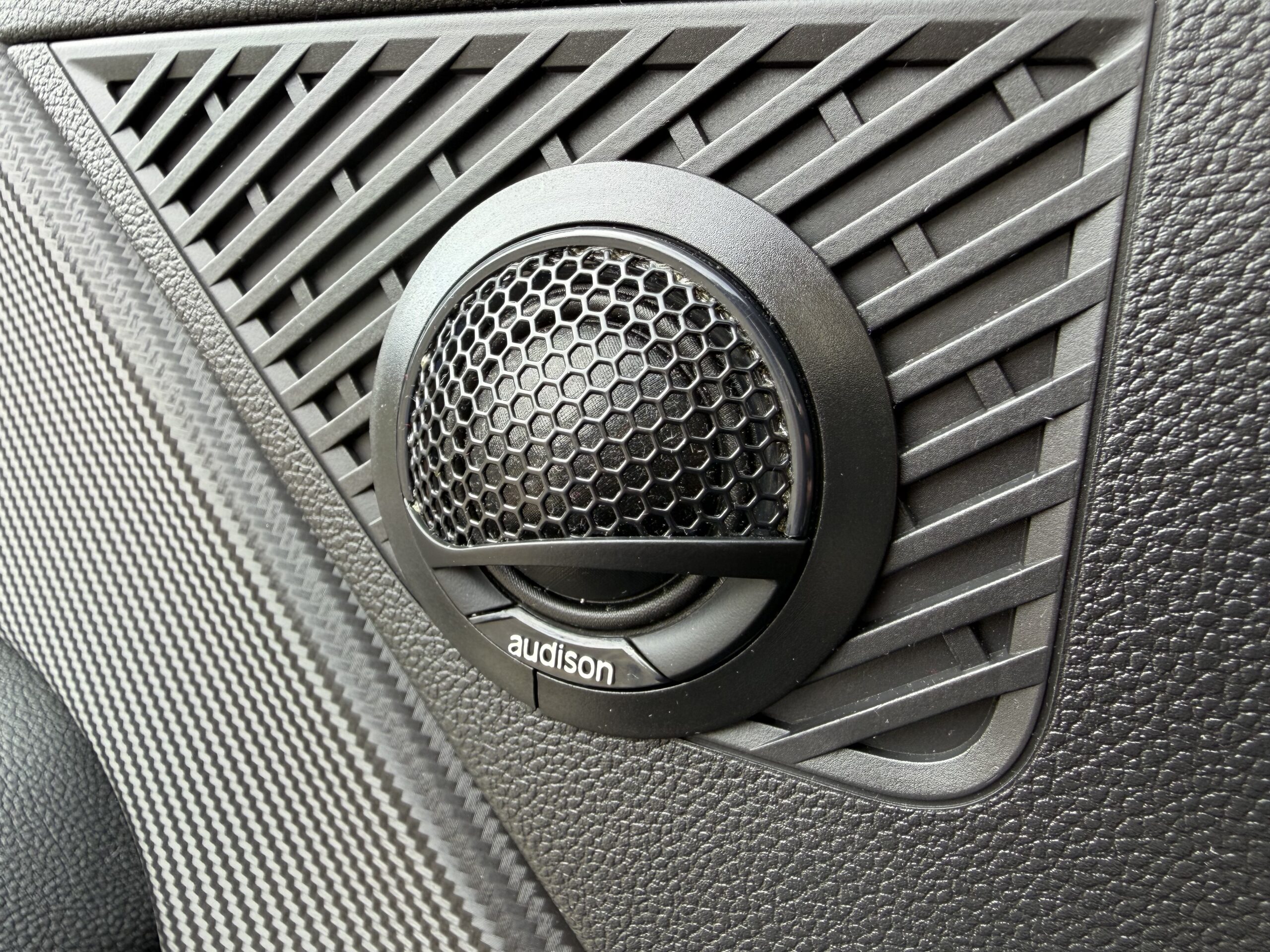 Renault Captur E-Tech Engineered - Image 44