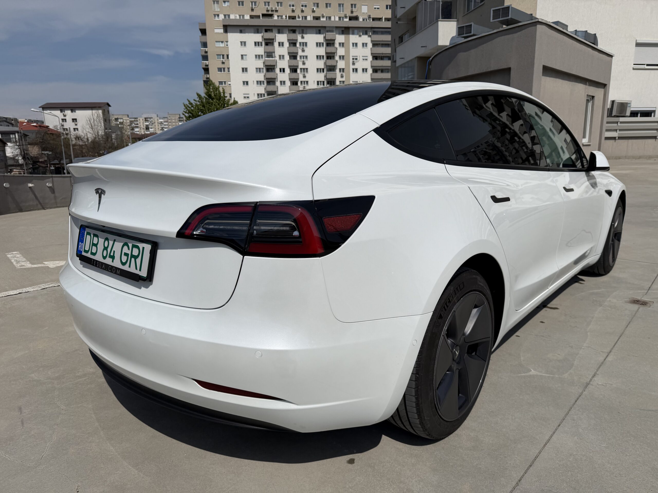 Tesla Model 3 DualMotor LongRange AWD - Image 5