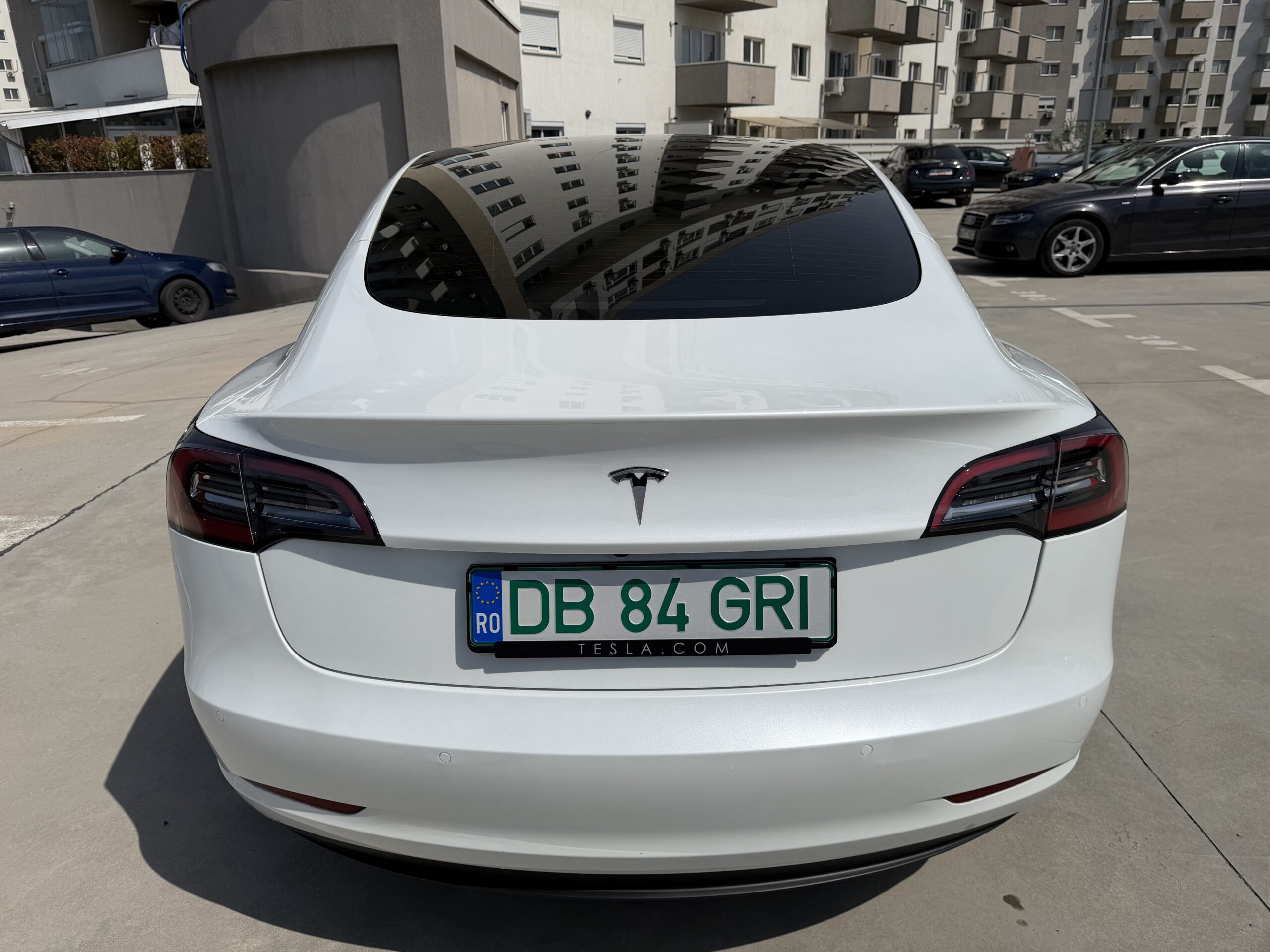 Tesla Model 3 DualMotor LongRange AWD - Image 6