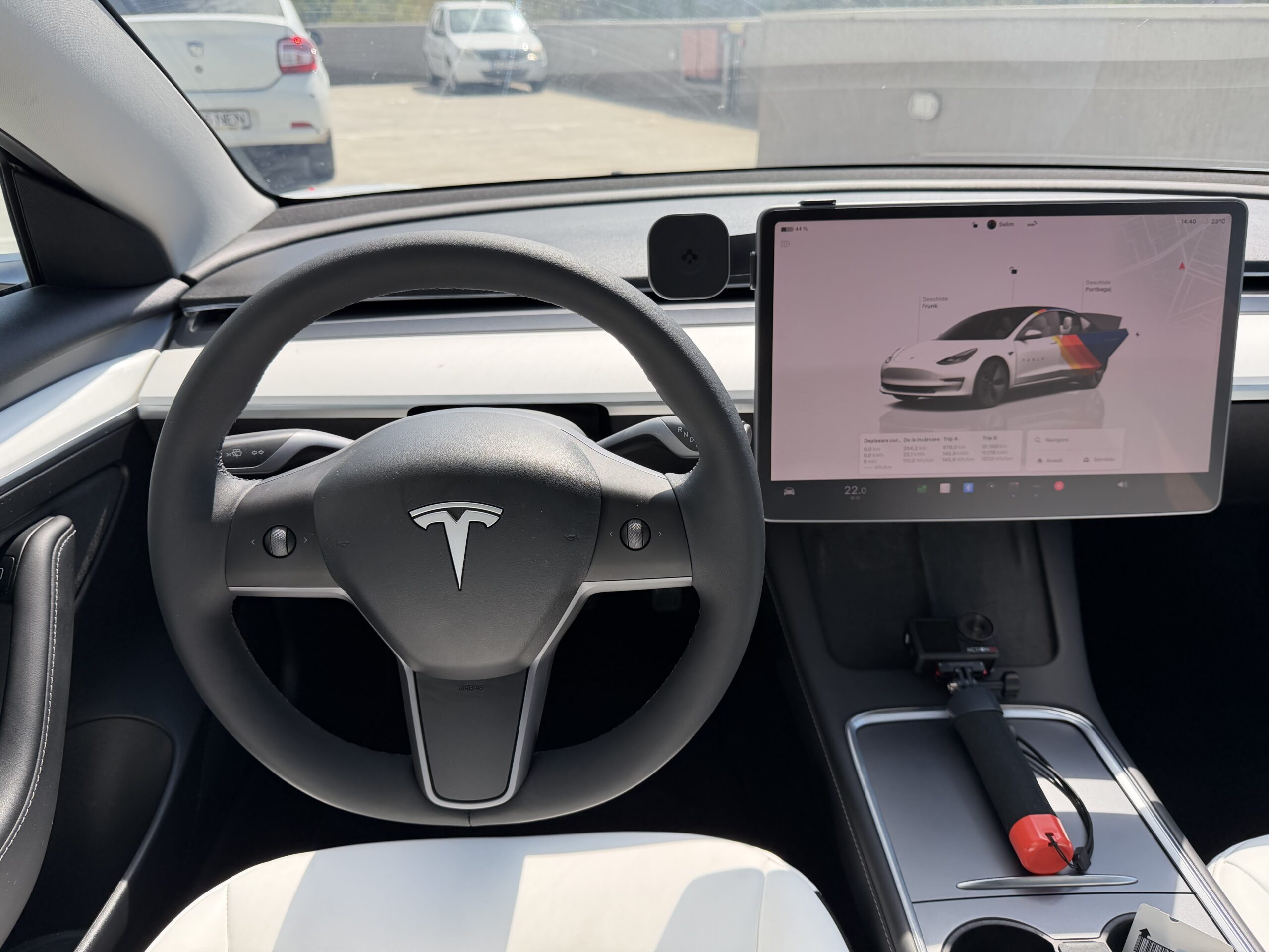 Tesla Model 3 DualMotor LongRange AWD - Image 13