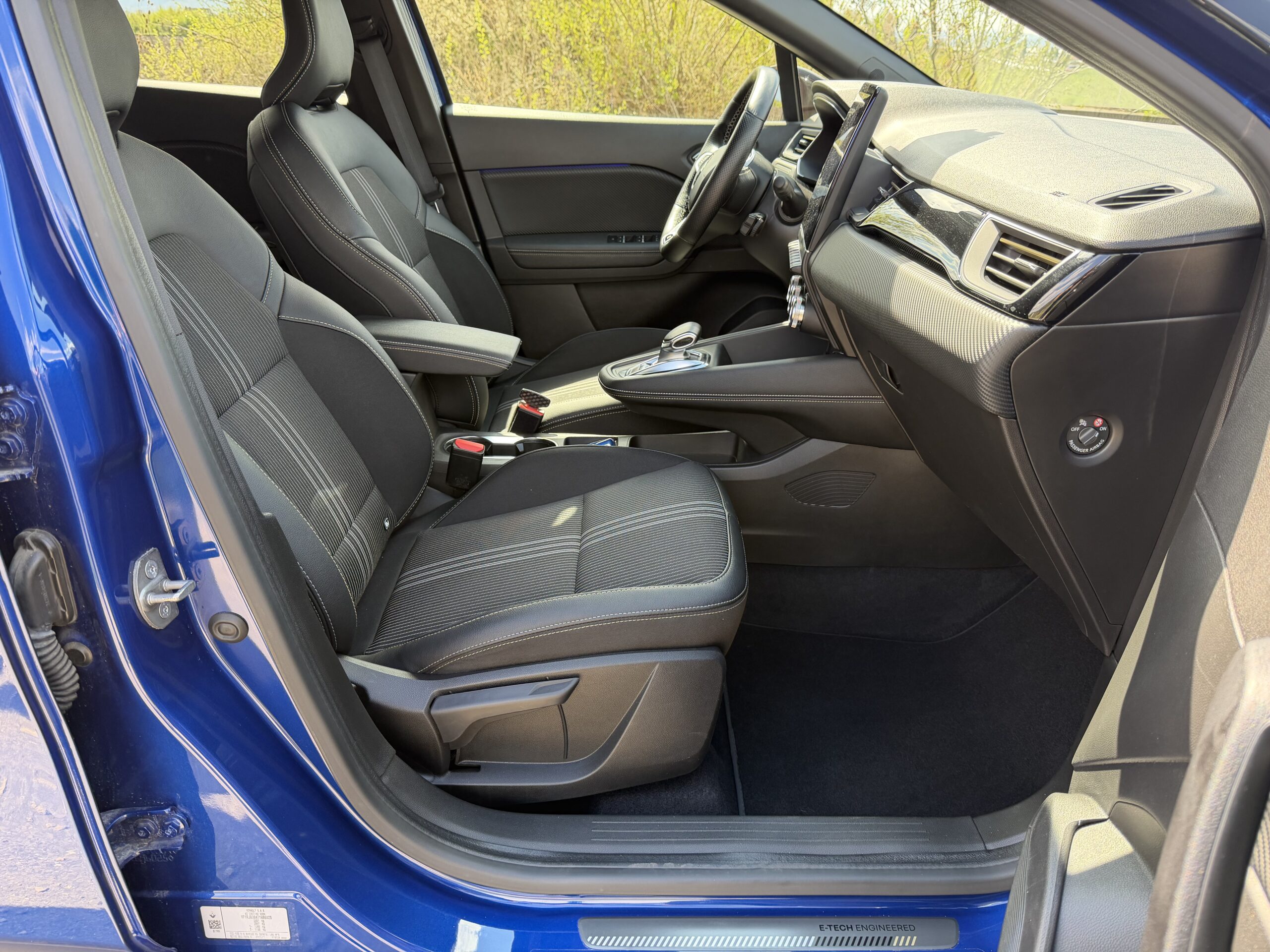 Renault Captur E-Tech Engineered - Image 16