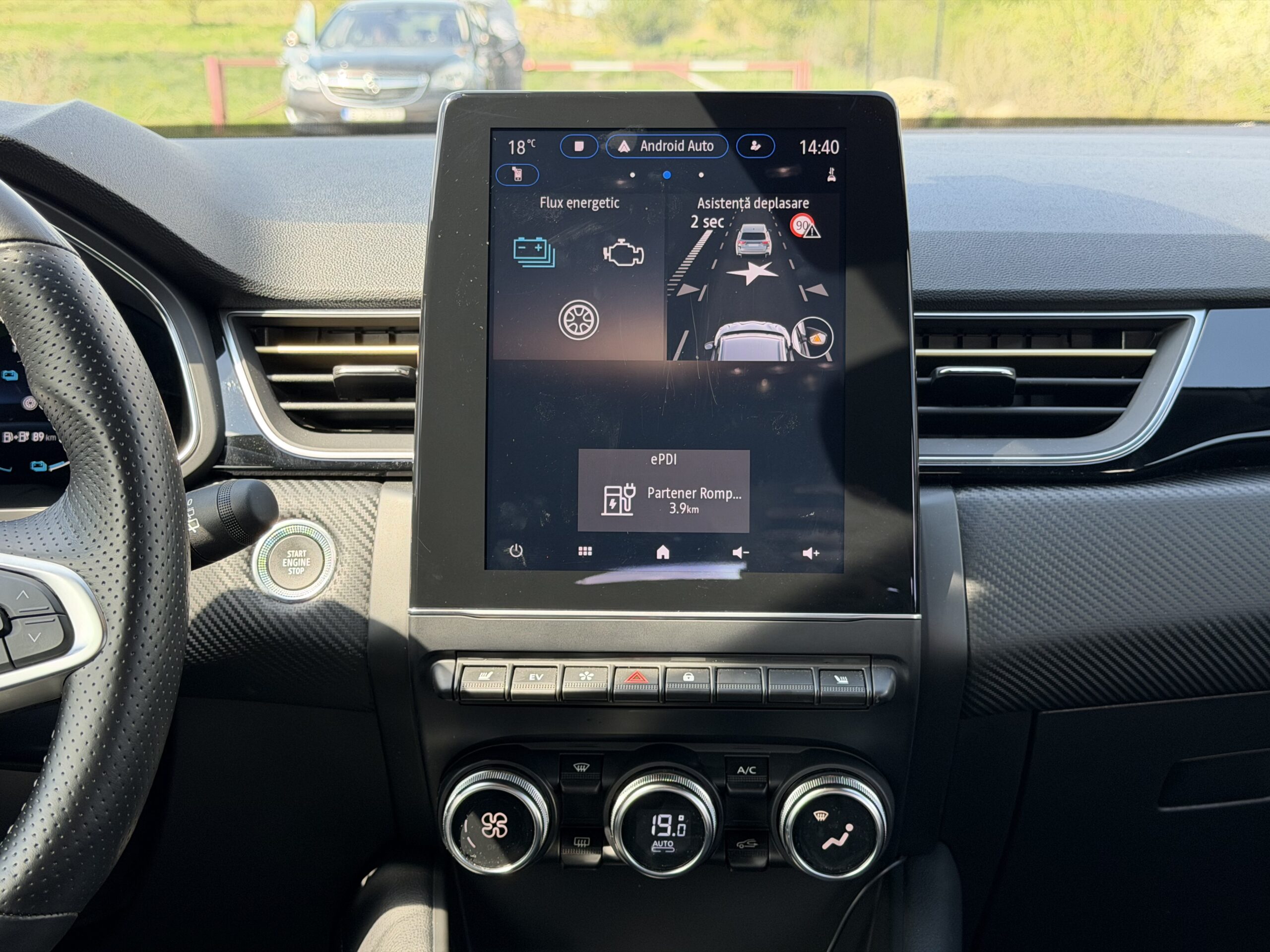 Renault Captur E-Tech Engineered - Image 20