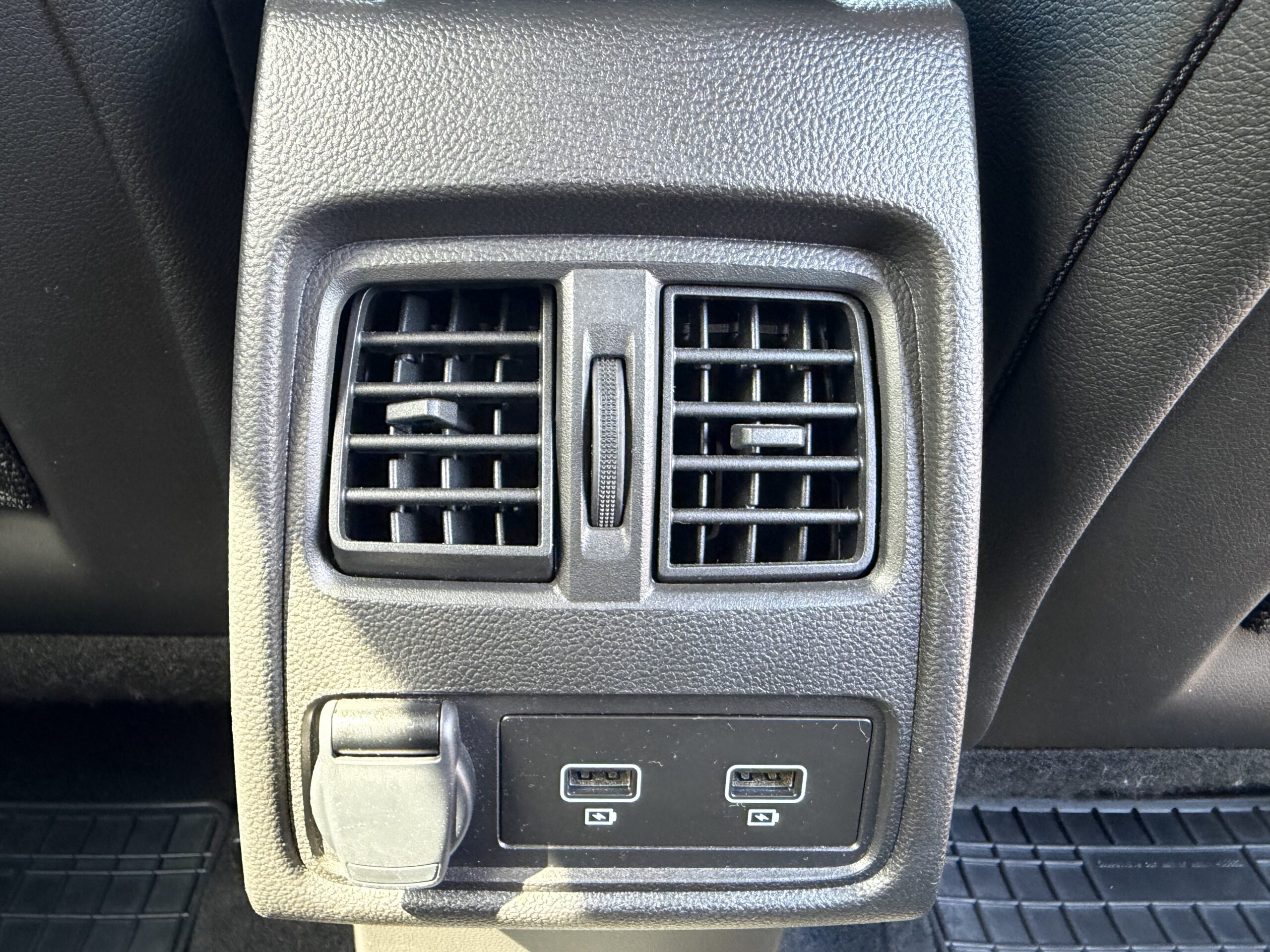 Renault Captur E-Tech Engineered - Image 33