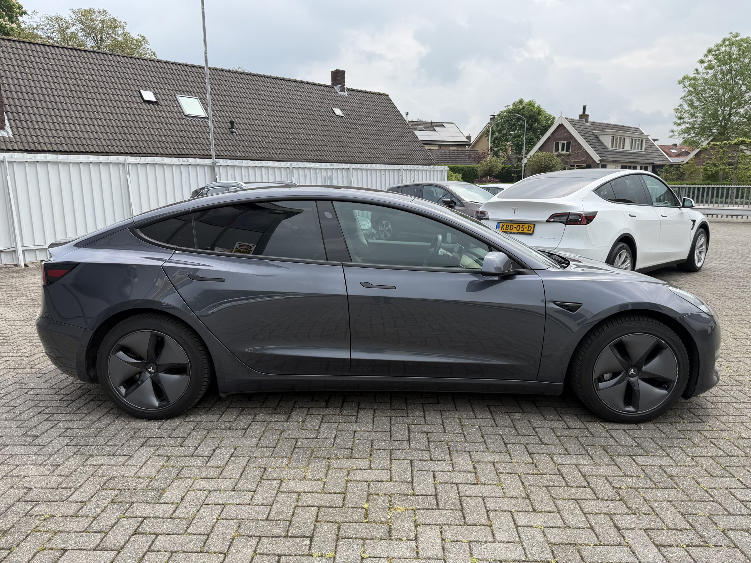 Tesla Model 3 DualMotor LongRange AWD - Image 27
