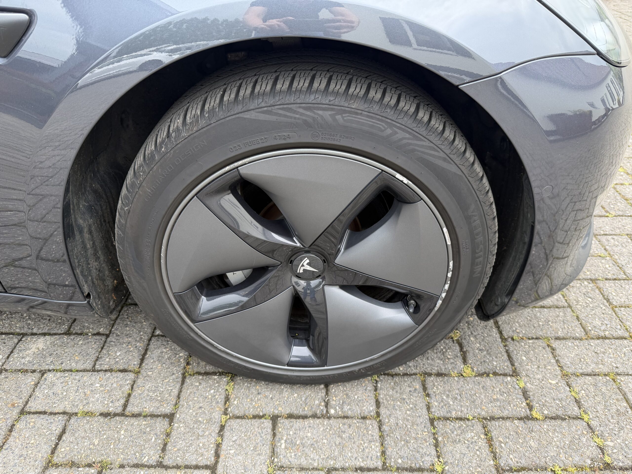 Tesla Model 3 DualMotor LongRange AWD - Image 22