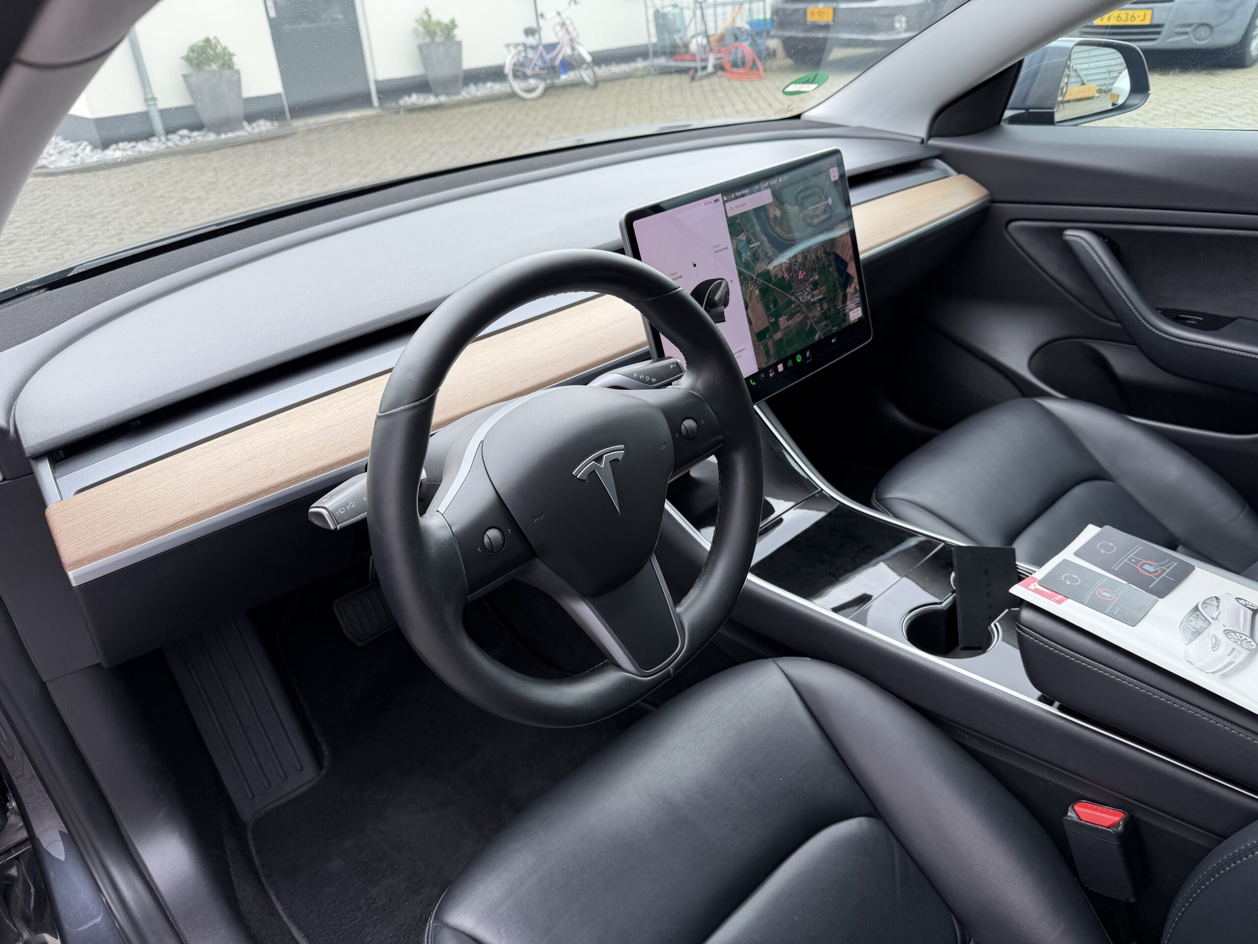 Tesla Model 3 DualMotor LongRange AWD - Image 8