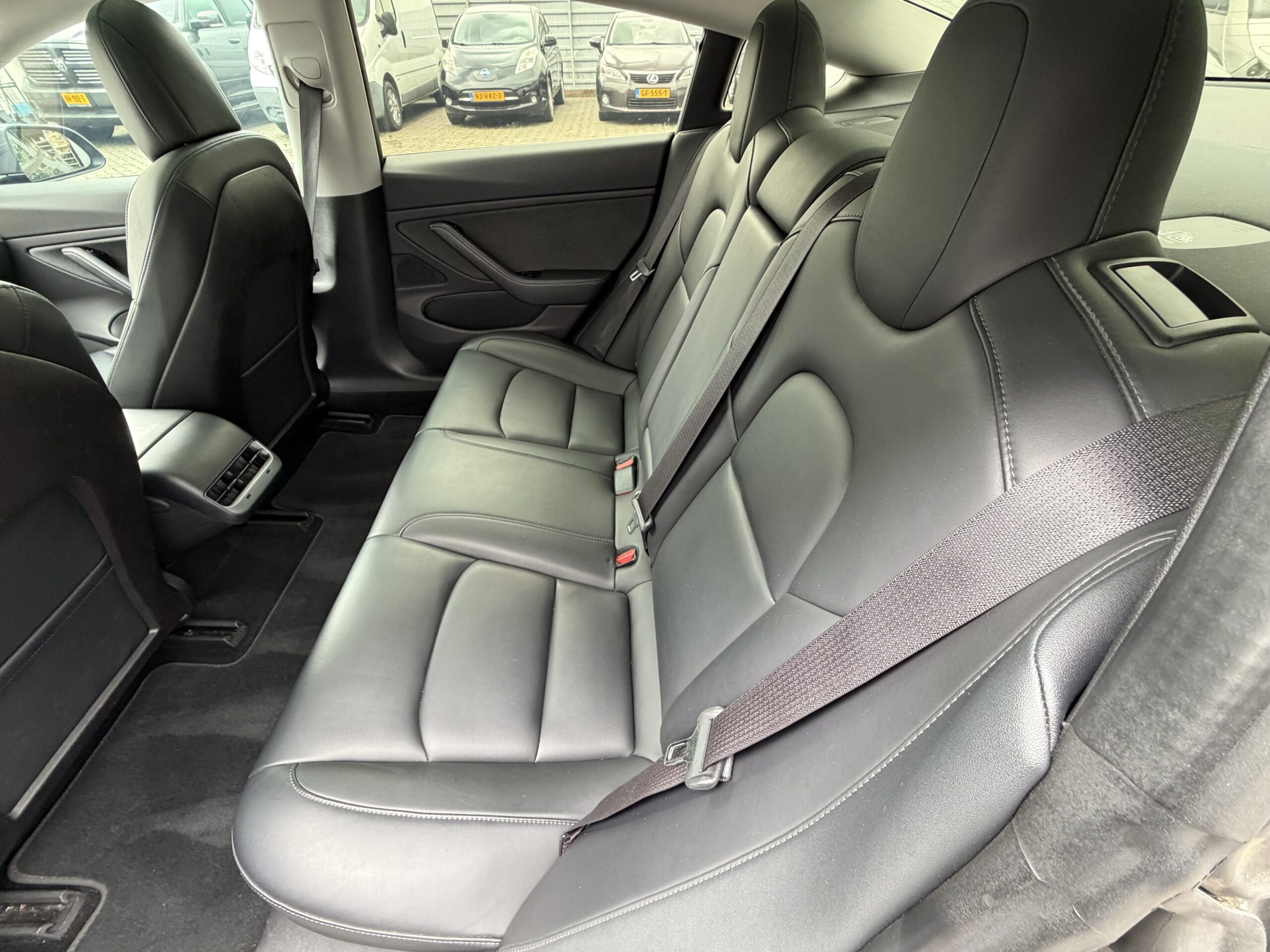 Tesla Model 3 DualMotor LongRange AWD - Image 9