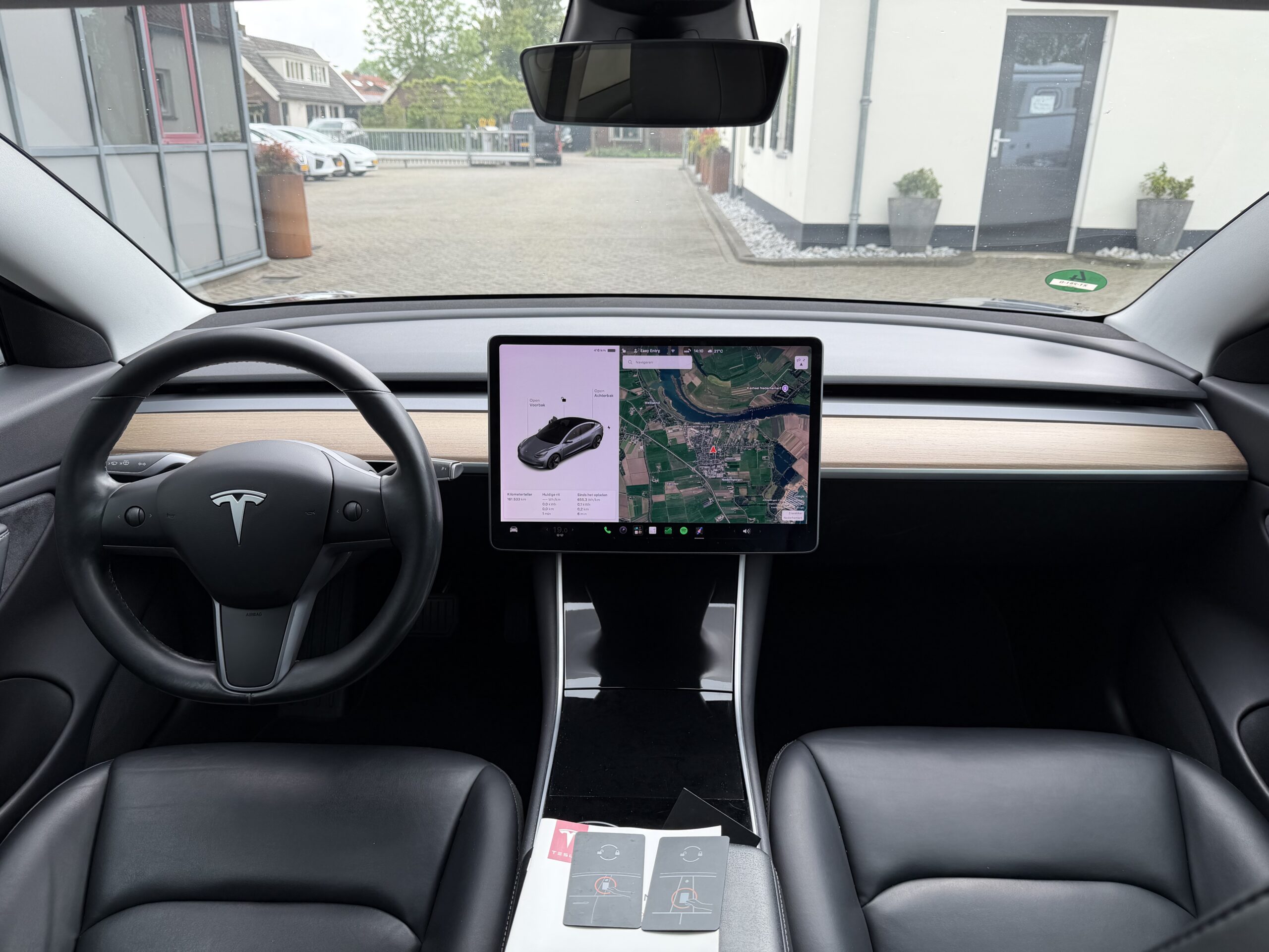 Tesla Model 3 DualMotor LongRange AWD - Image 13