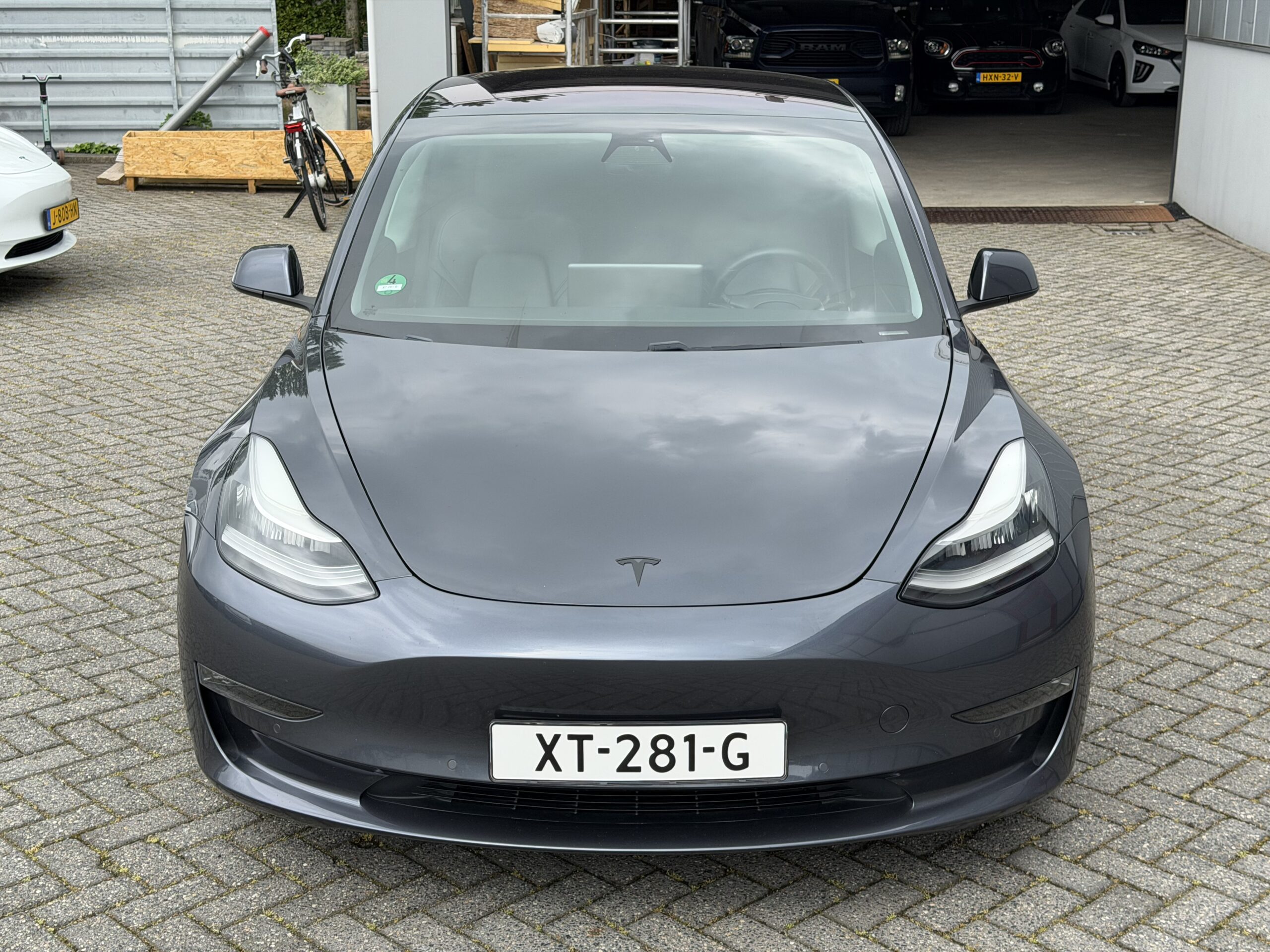 Tesla Model 3 DualMotor LongRange AWD - Image 2