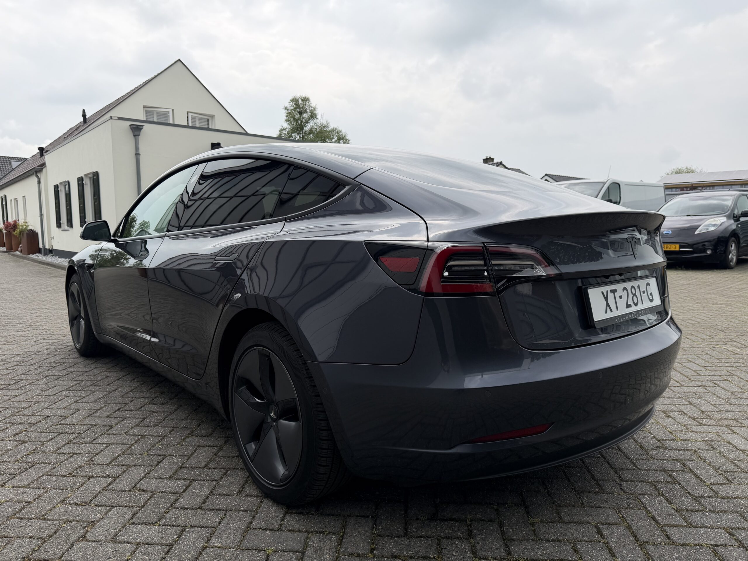 Tesla Model 3 DualMotor LongRange AWD - Image 6