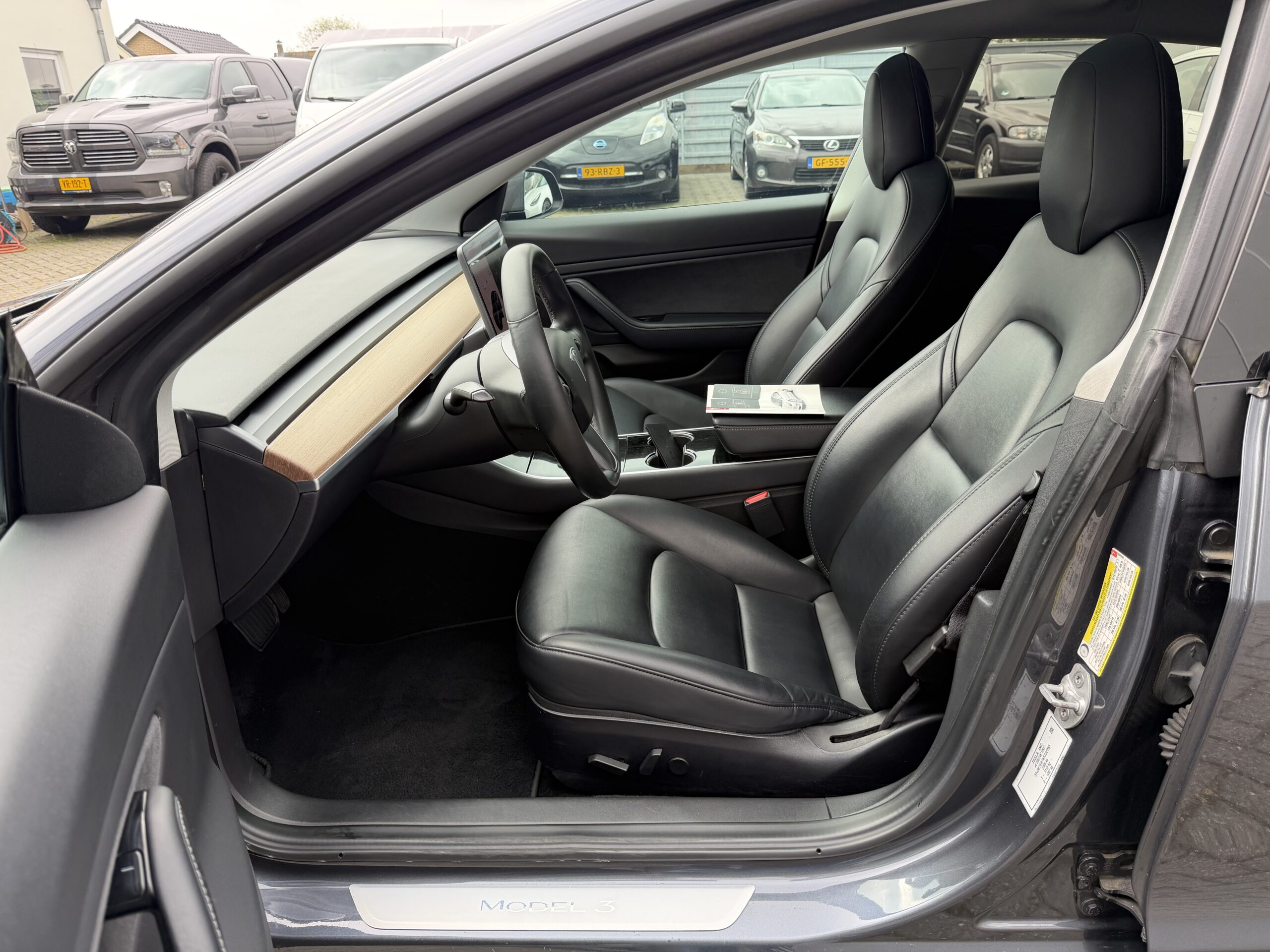 Tesla Model 3 DualMotor LongRange AWD - Image 7