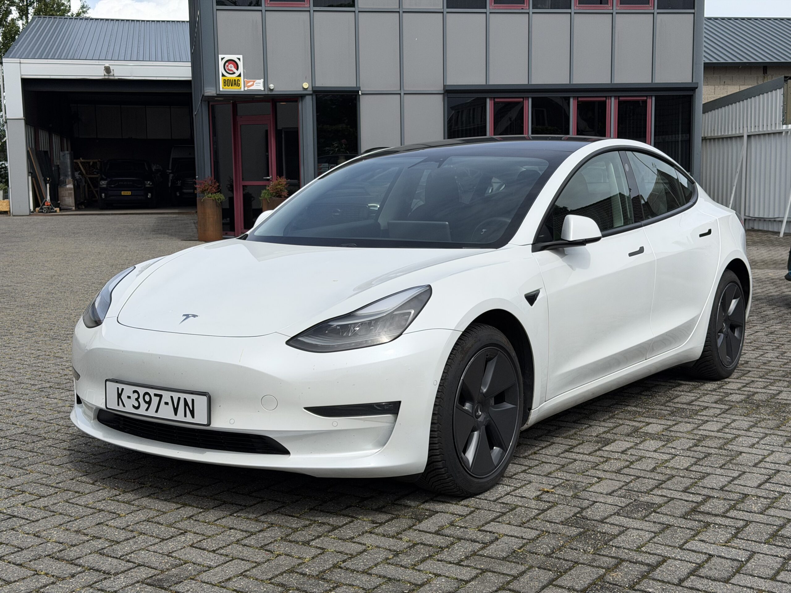 Tesla Model 3 DualMotor LongRange AWD