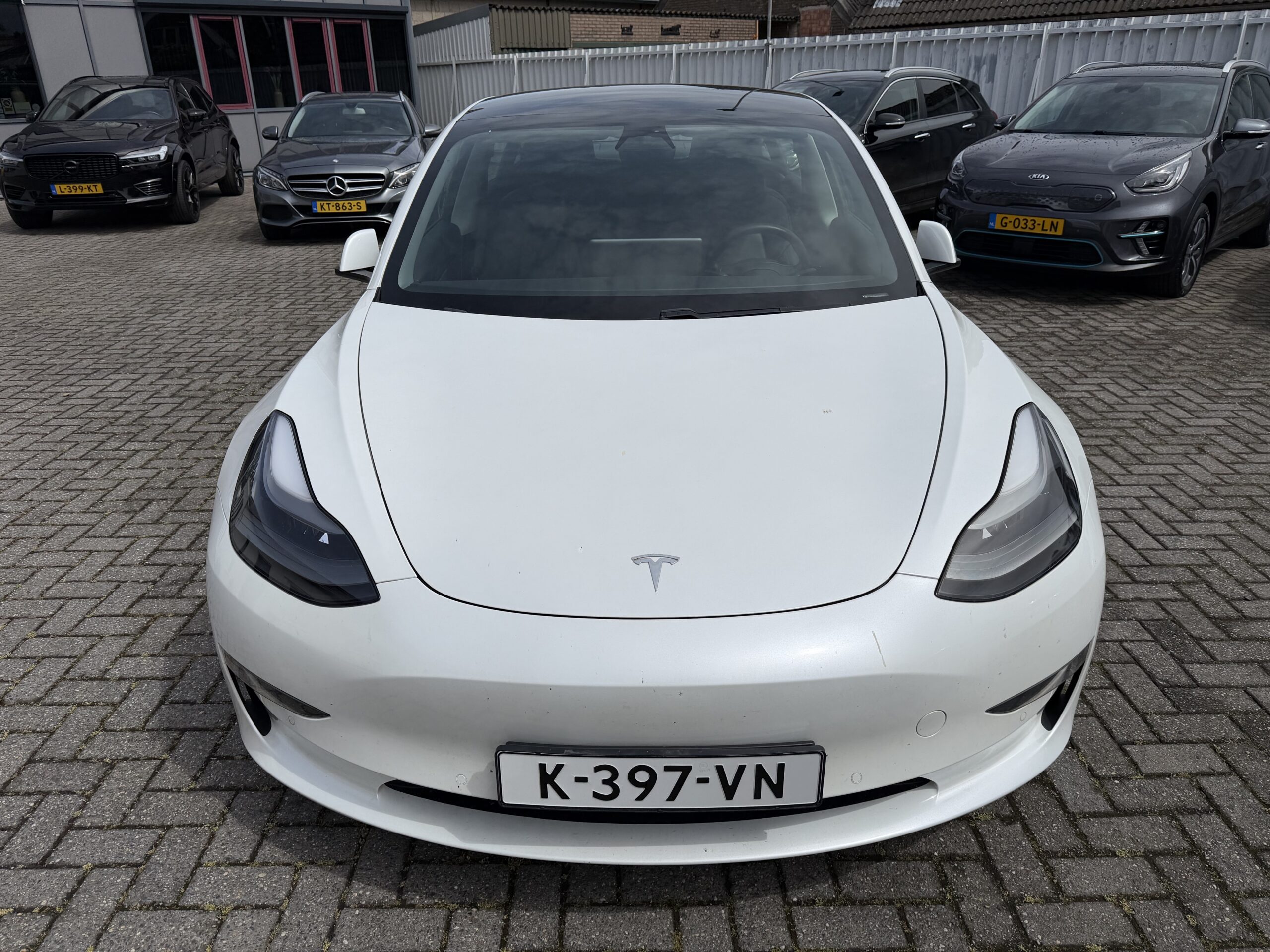 Tesla Model 3 DualMotor LongRange AWD - Image 2