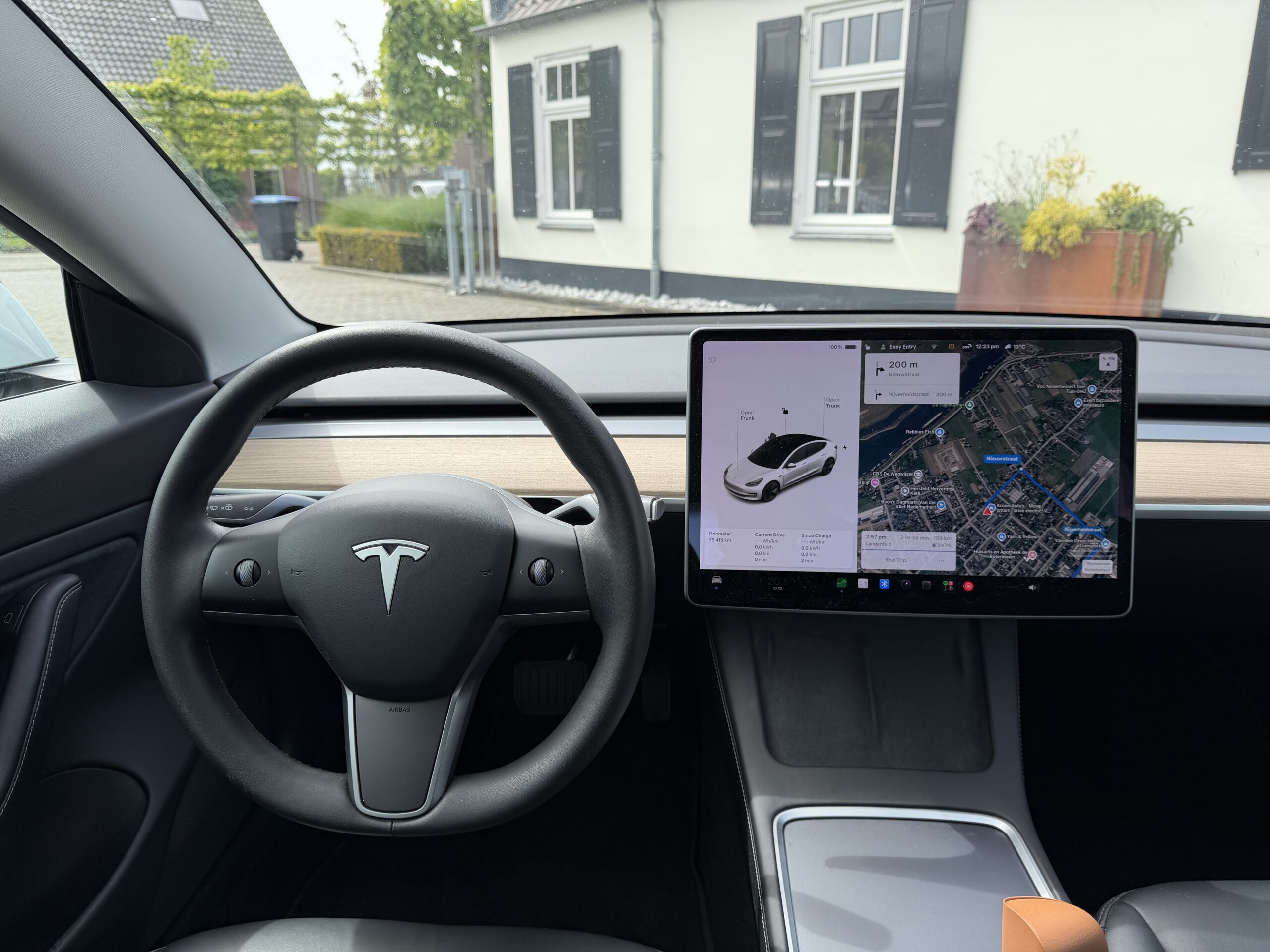 Tesla Model 3 DualMotor LongRange AWD - Image 13