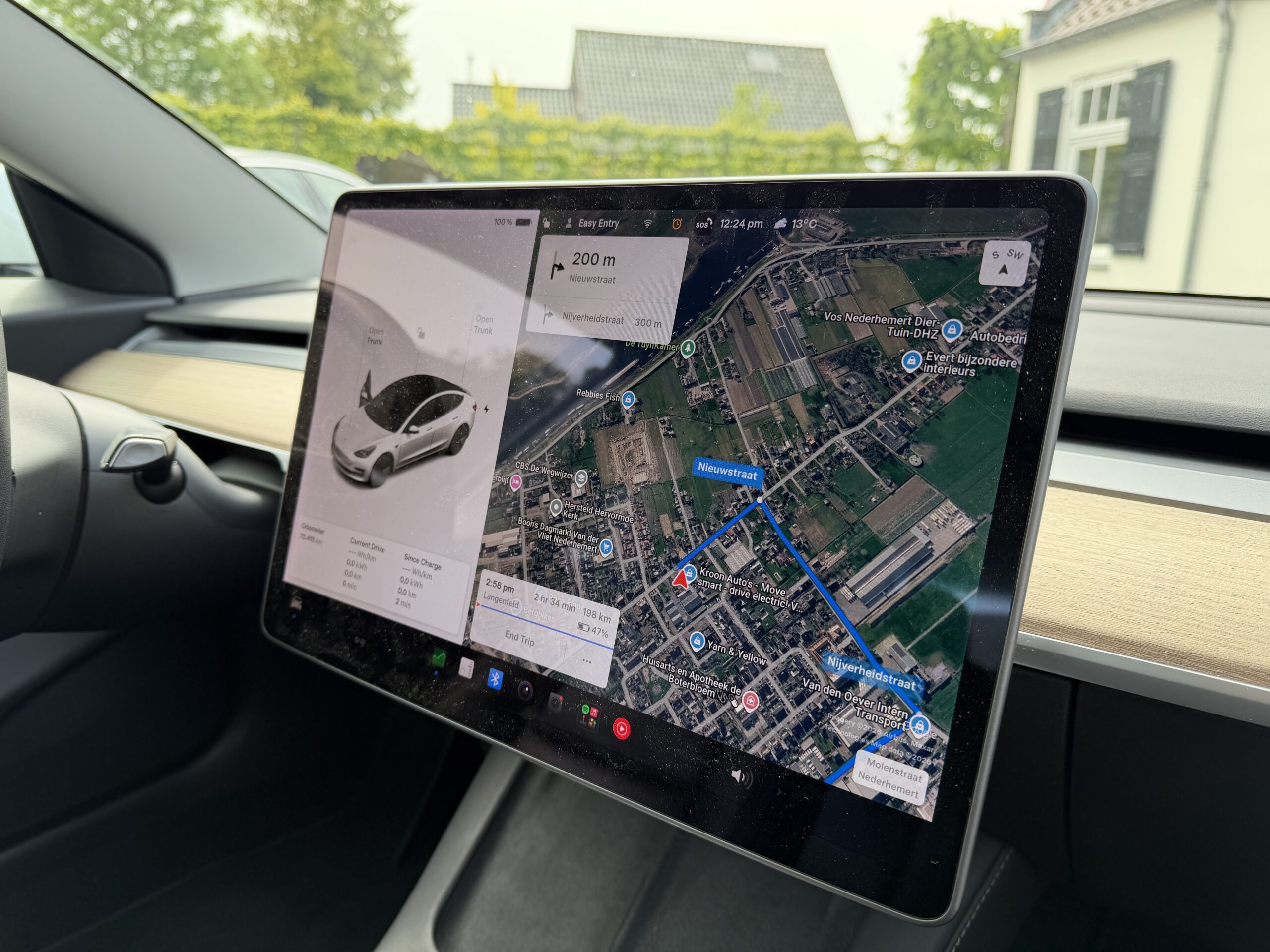 Tesla Model 3 DualMotor LongRange AWD - Image 16