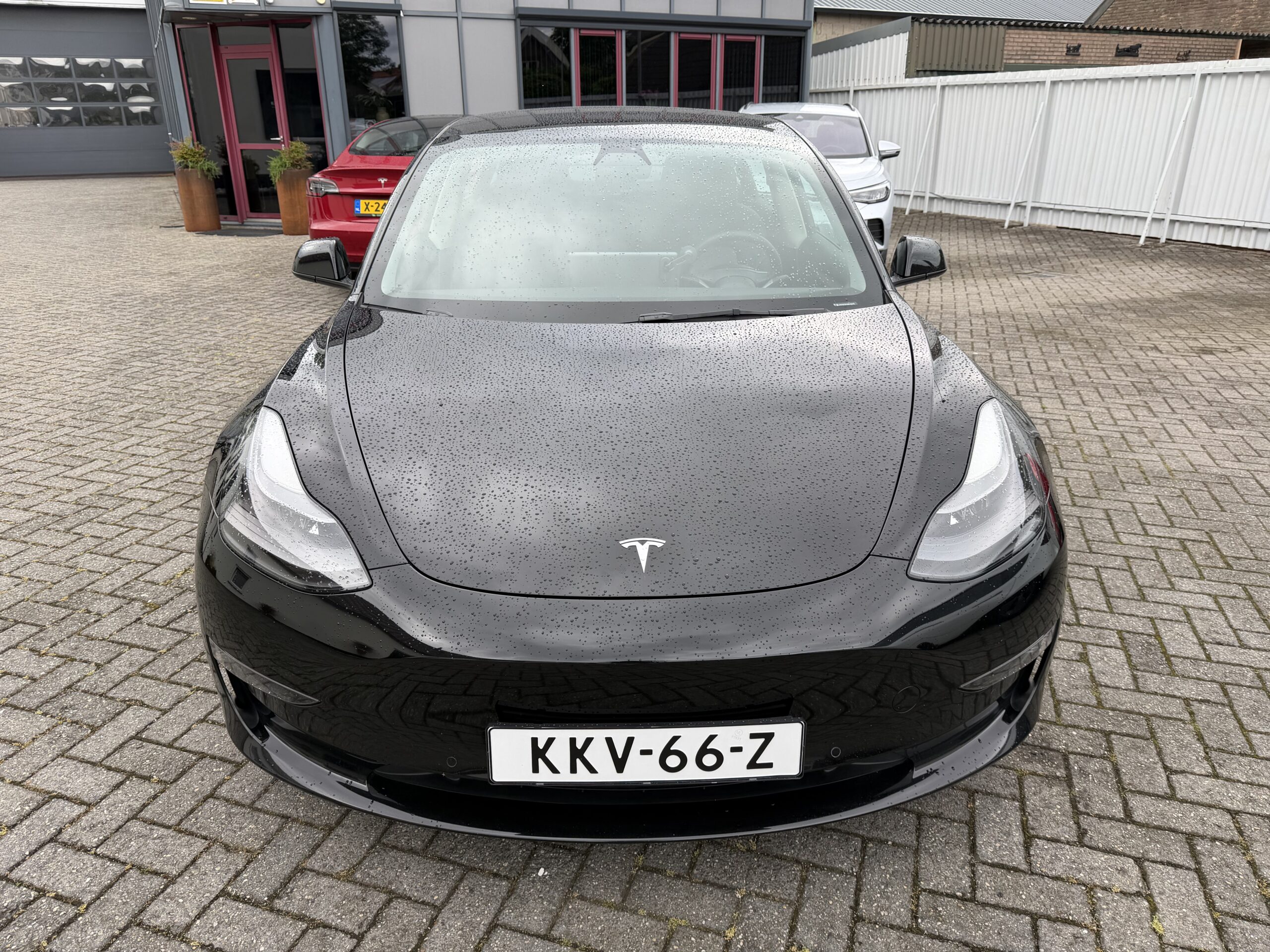 Tesla Model 3 DualMotor LongRange AWD - Image 2