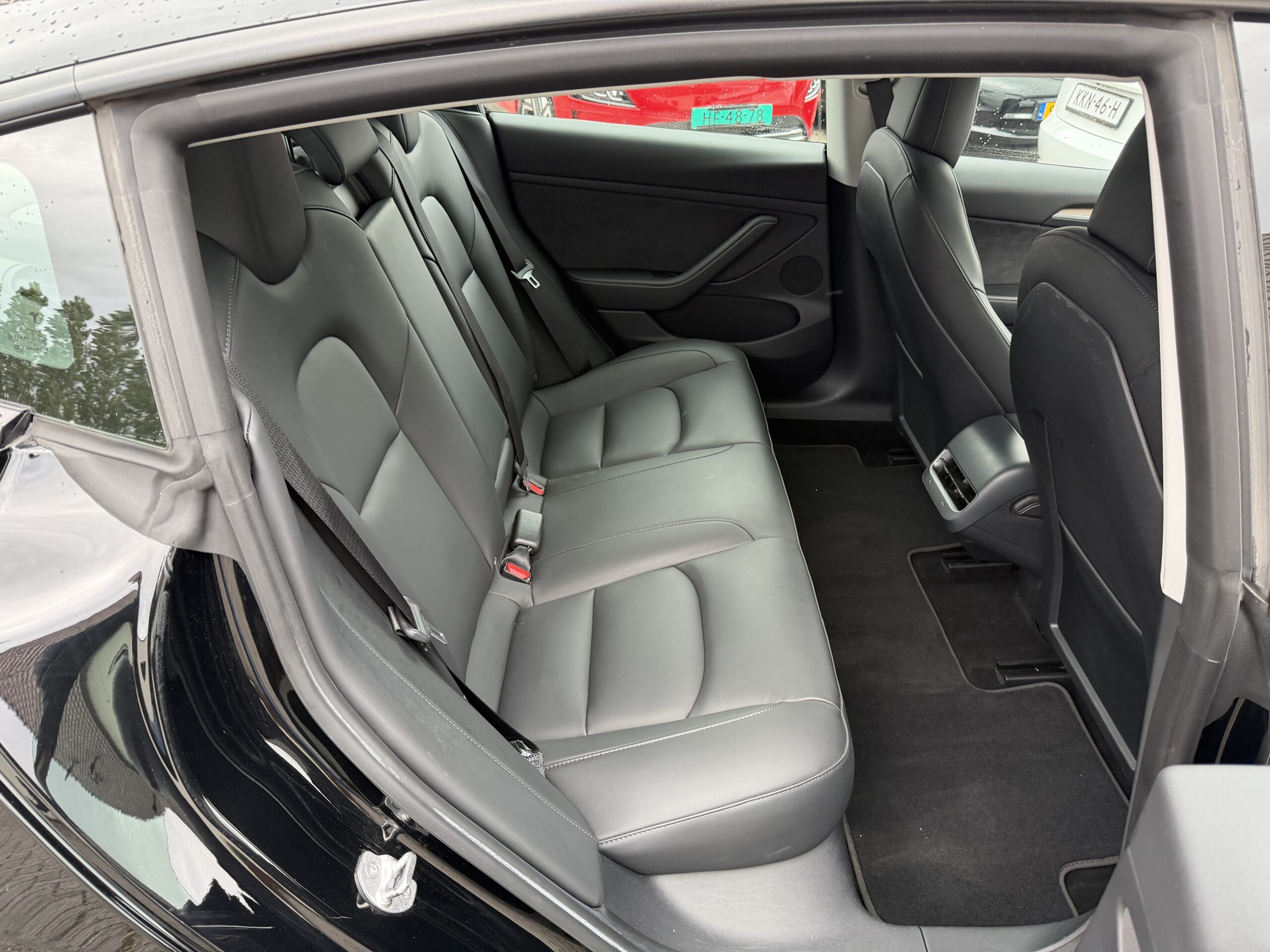 Tesla Model 3 DualMotor LongRange AWD - Image 10