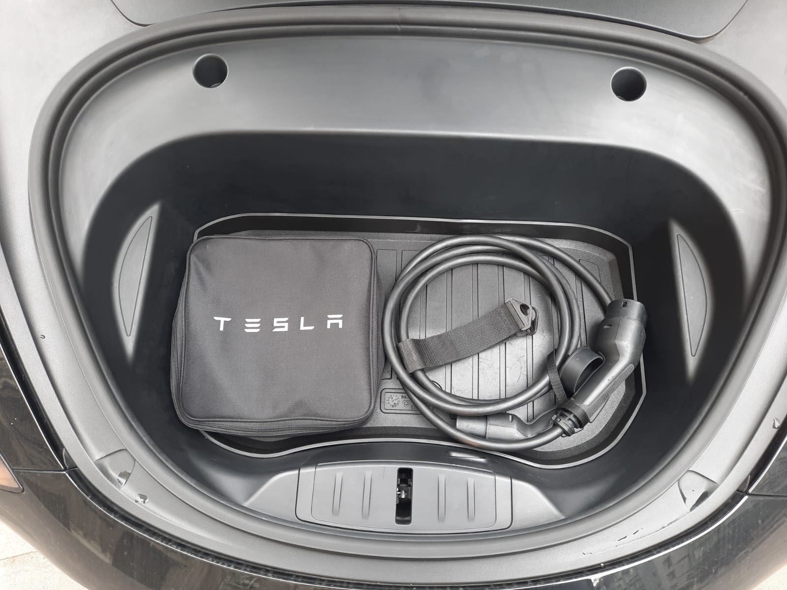 Tesla Model 3 DualMotor LongRange AWD - Image 19