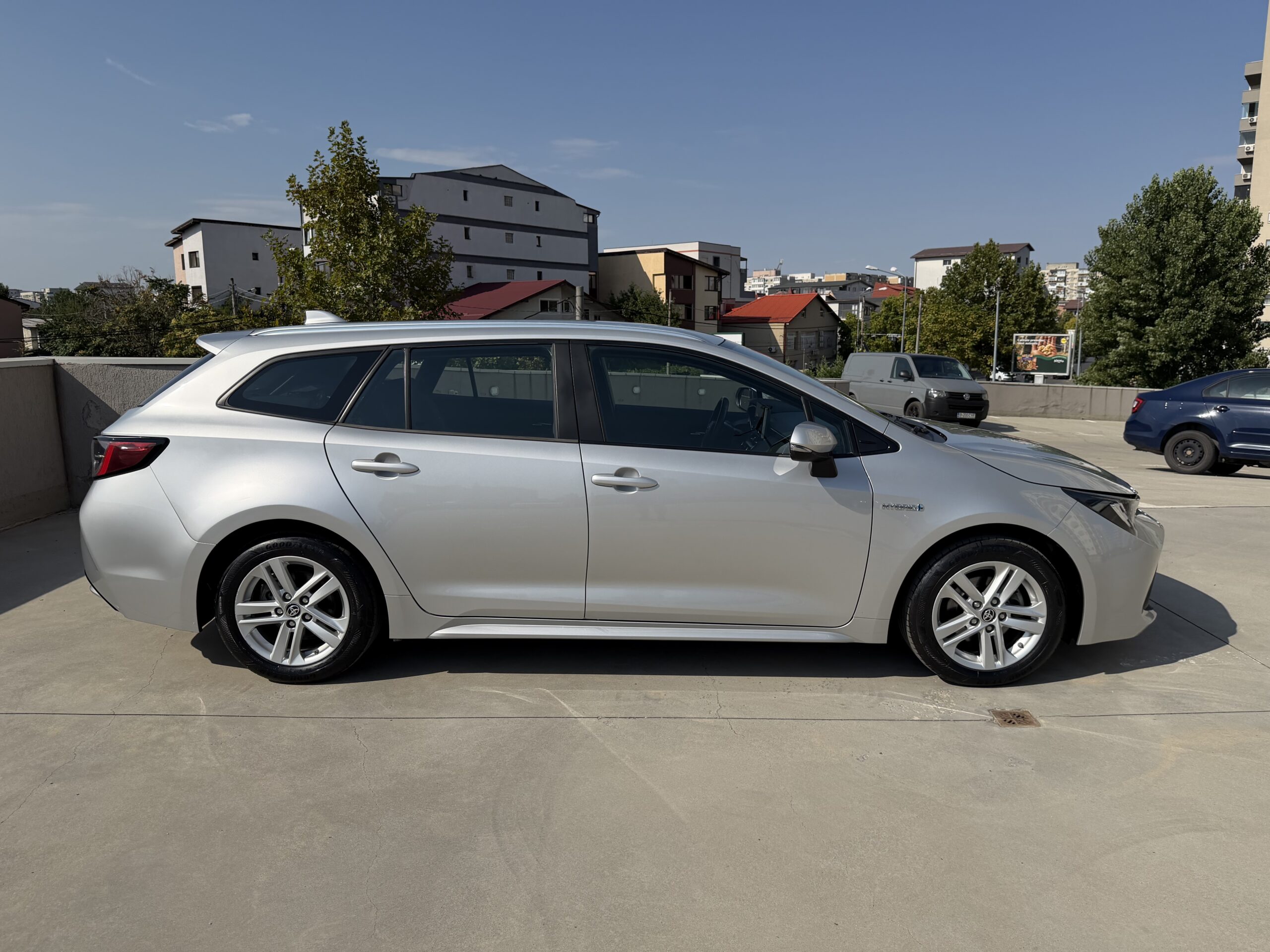 Toyota Corolla TouringSports 1.8 Hybrid - Image 9