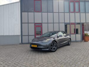 Tesla Model 3 DualMotor LongRange AWD